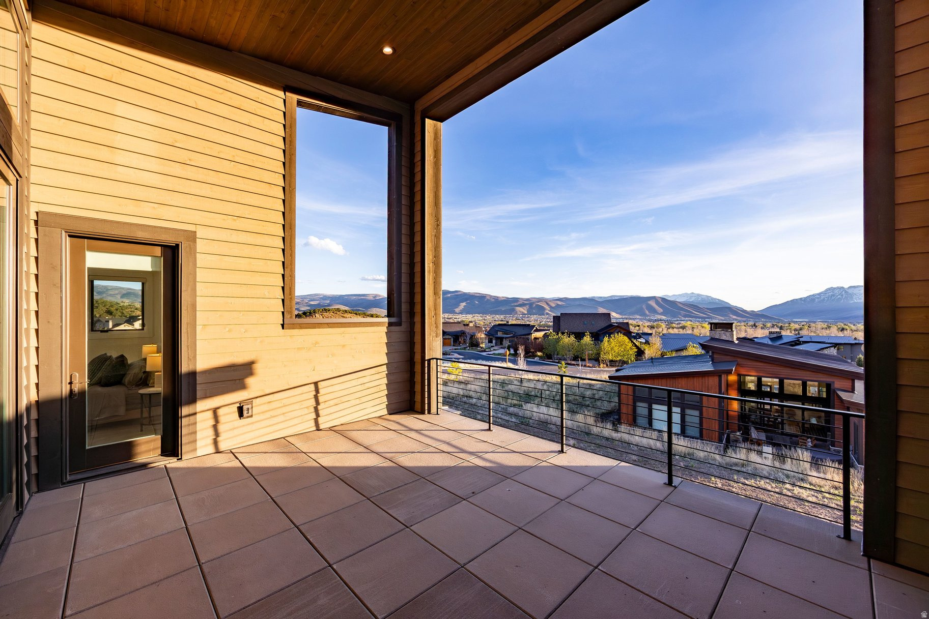 RED LEDGES - Residential