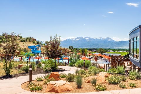 Tiny photo for 1746 E THOMPSON PEAK CIR, Heber City, UT 84032 (MLS # 2132677)