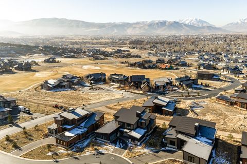 Tiny photo for 1746 E THOMPSON PEAK CIR, Heber City, UT 84032 (MLS # 2132677)