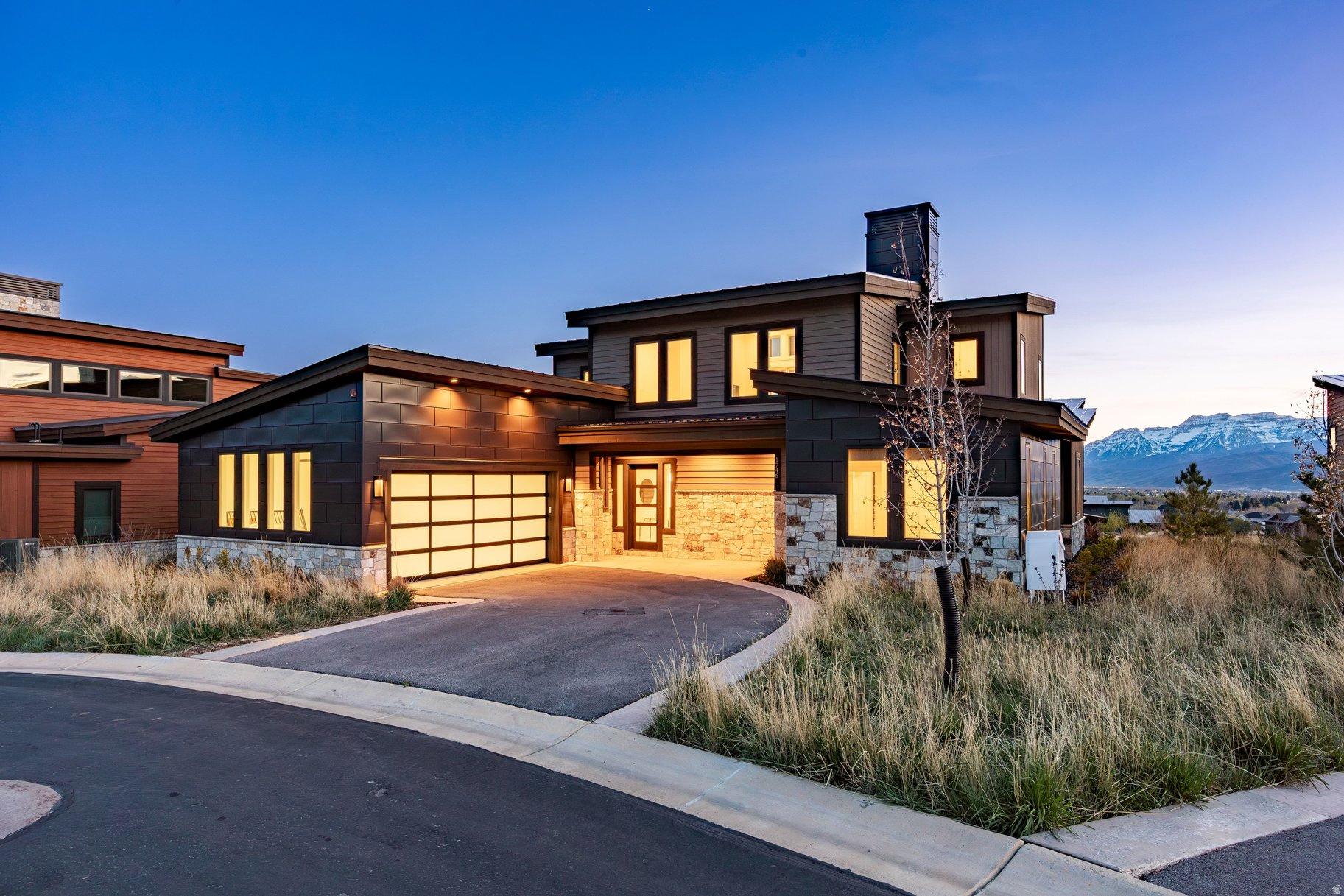 RED LEDGES - Residential