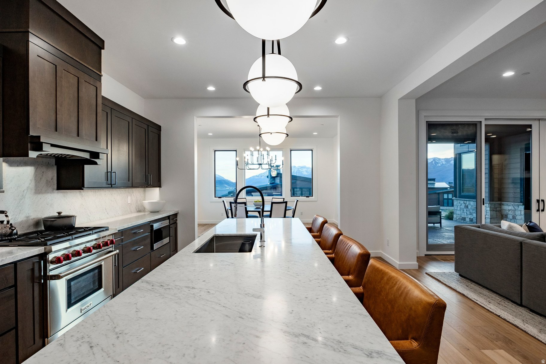 RED LEDGES - Residential