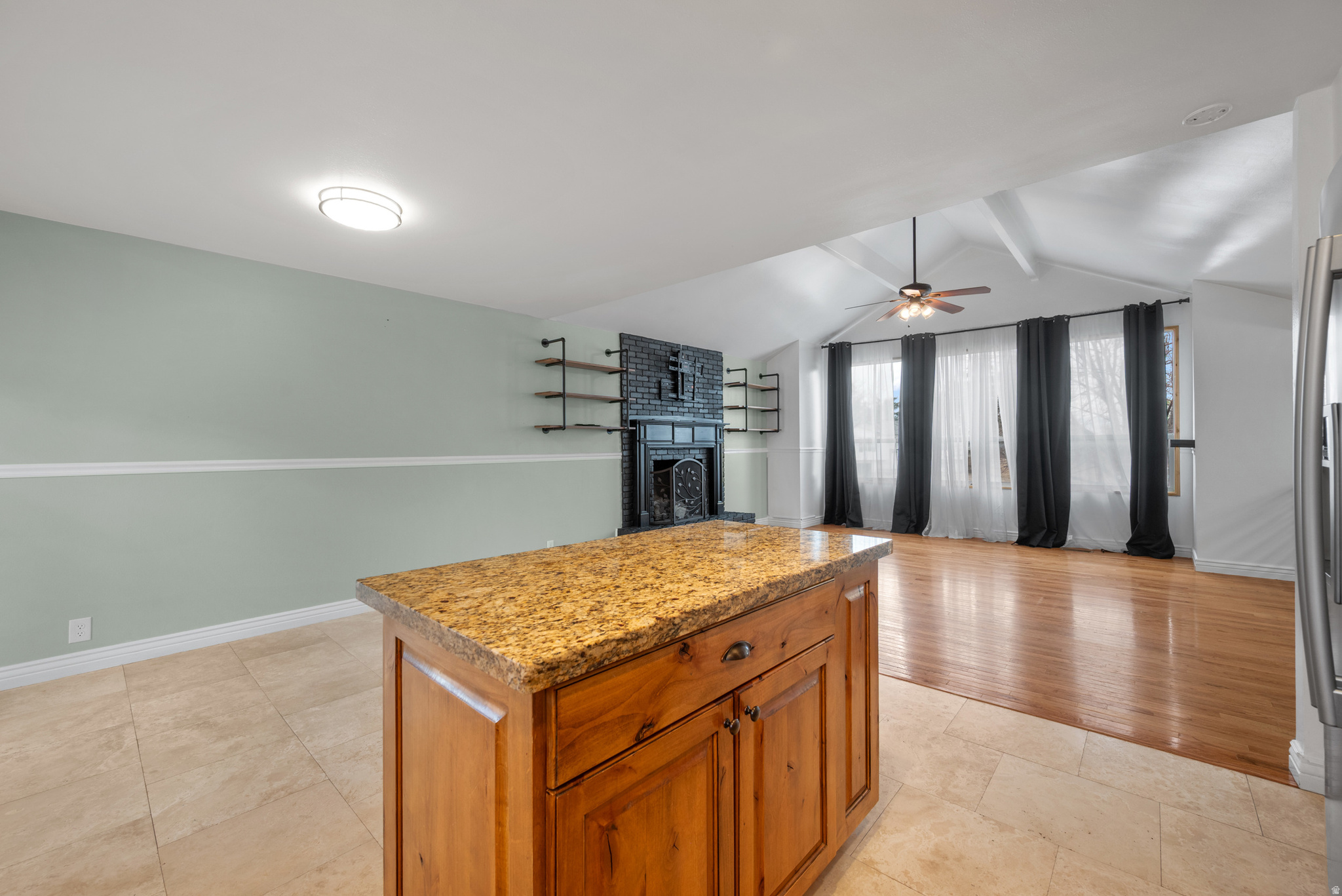 ROBINSON SQUARE - Residential