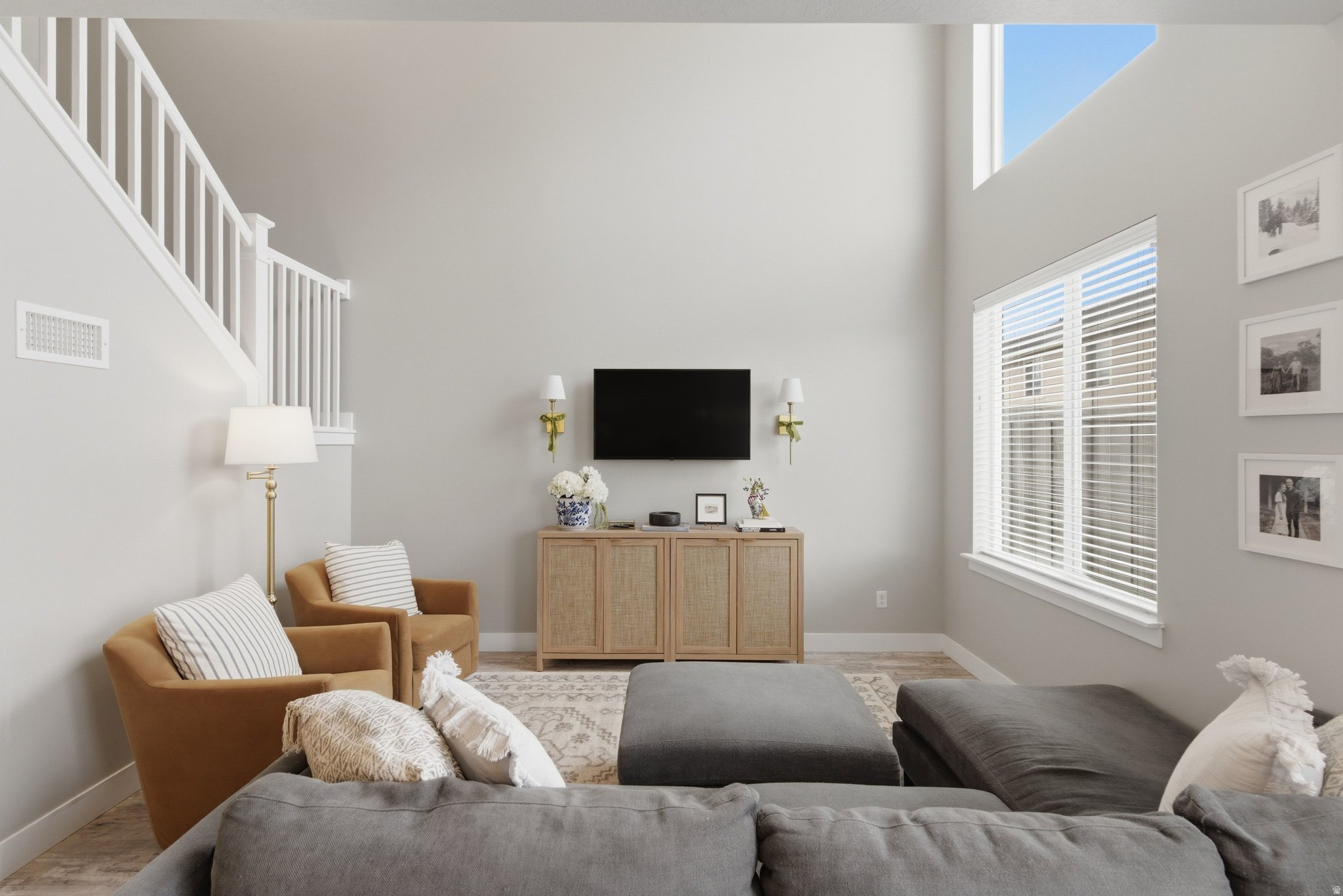 LAKEVIEW - Residential