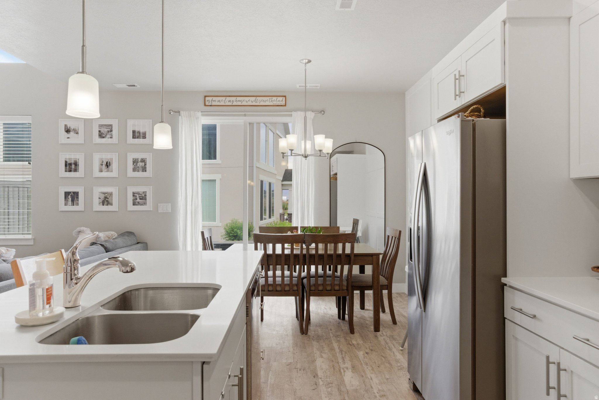 LAKEVIEW - Residential