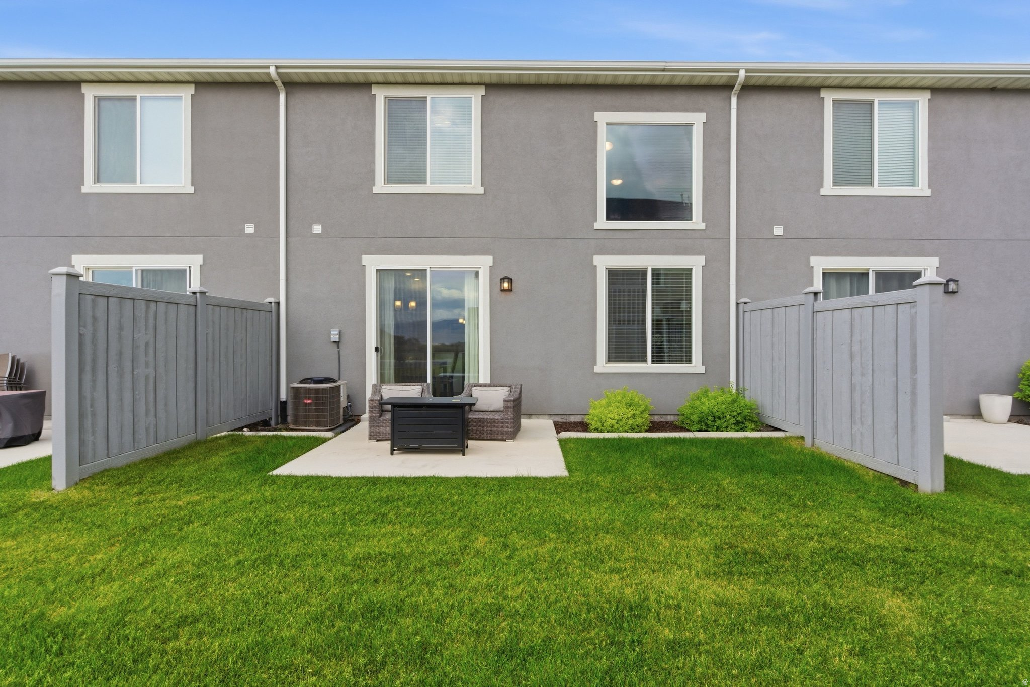 LAKEVIEW - Residential
