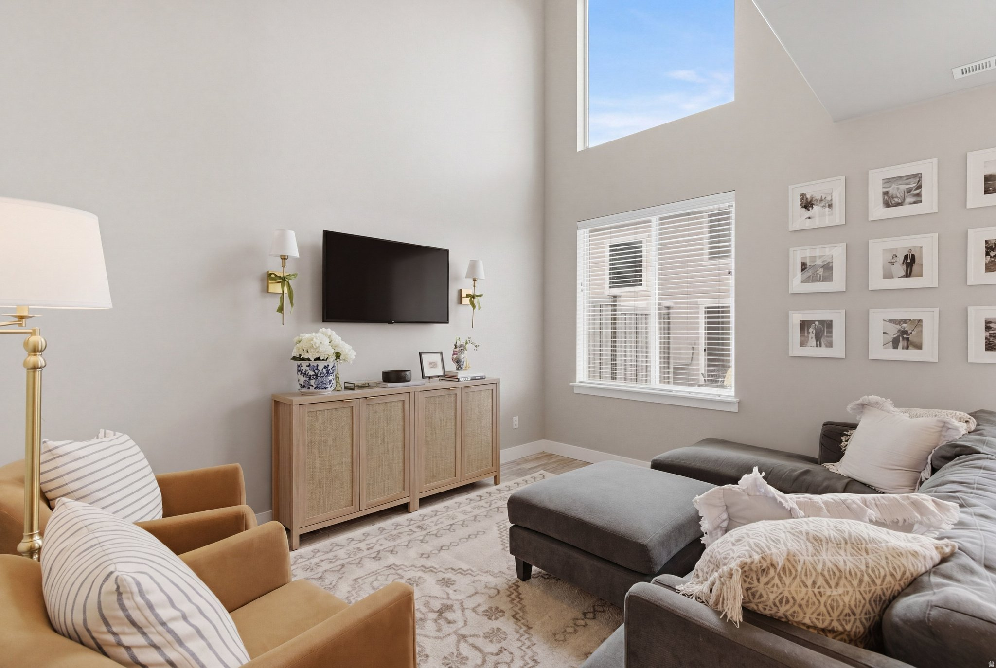 LAKEVIEW - Residential