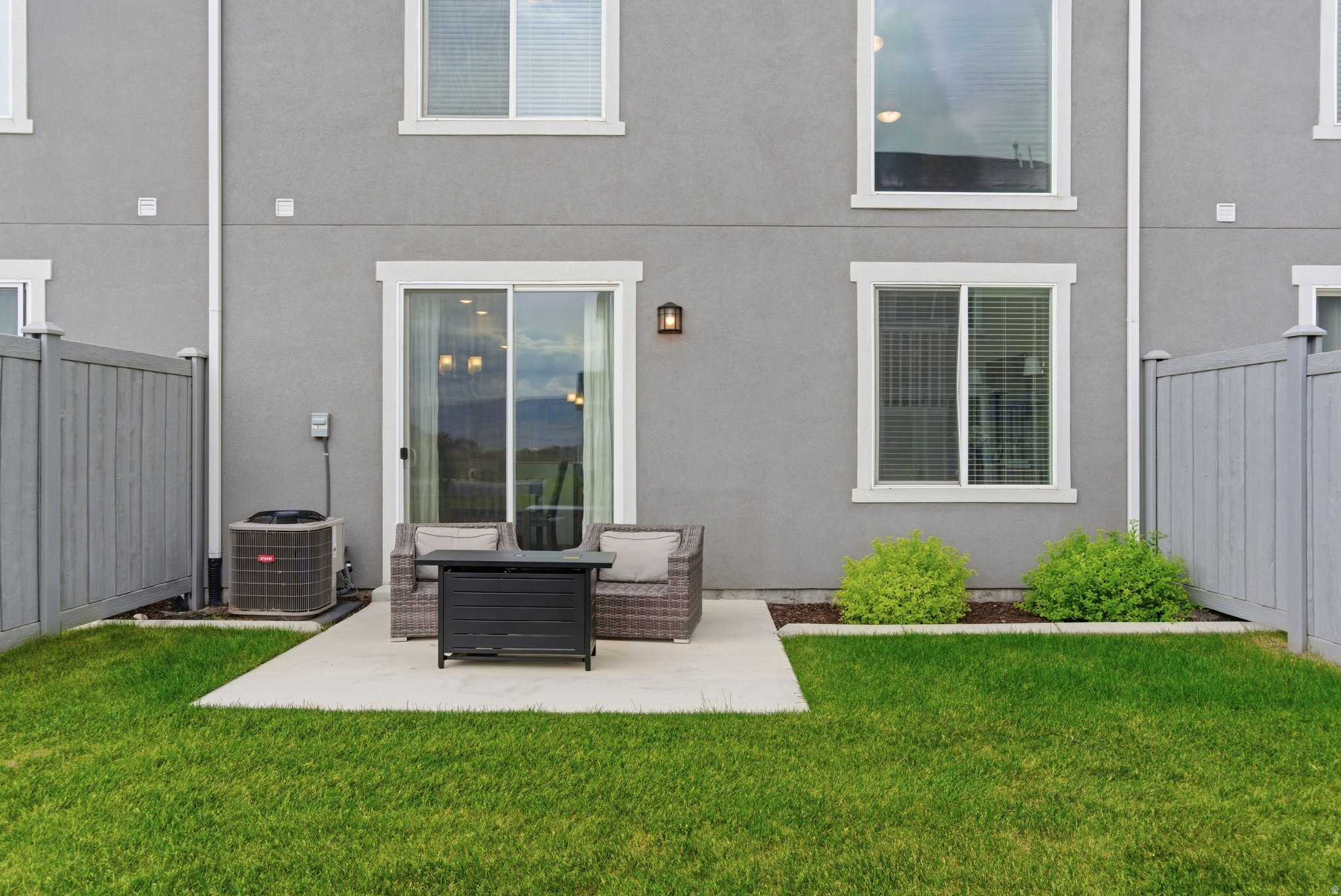 LAKEVIEW - Residential
