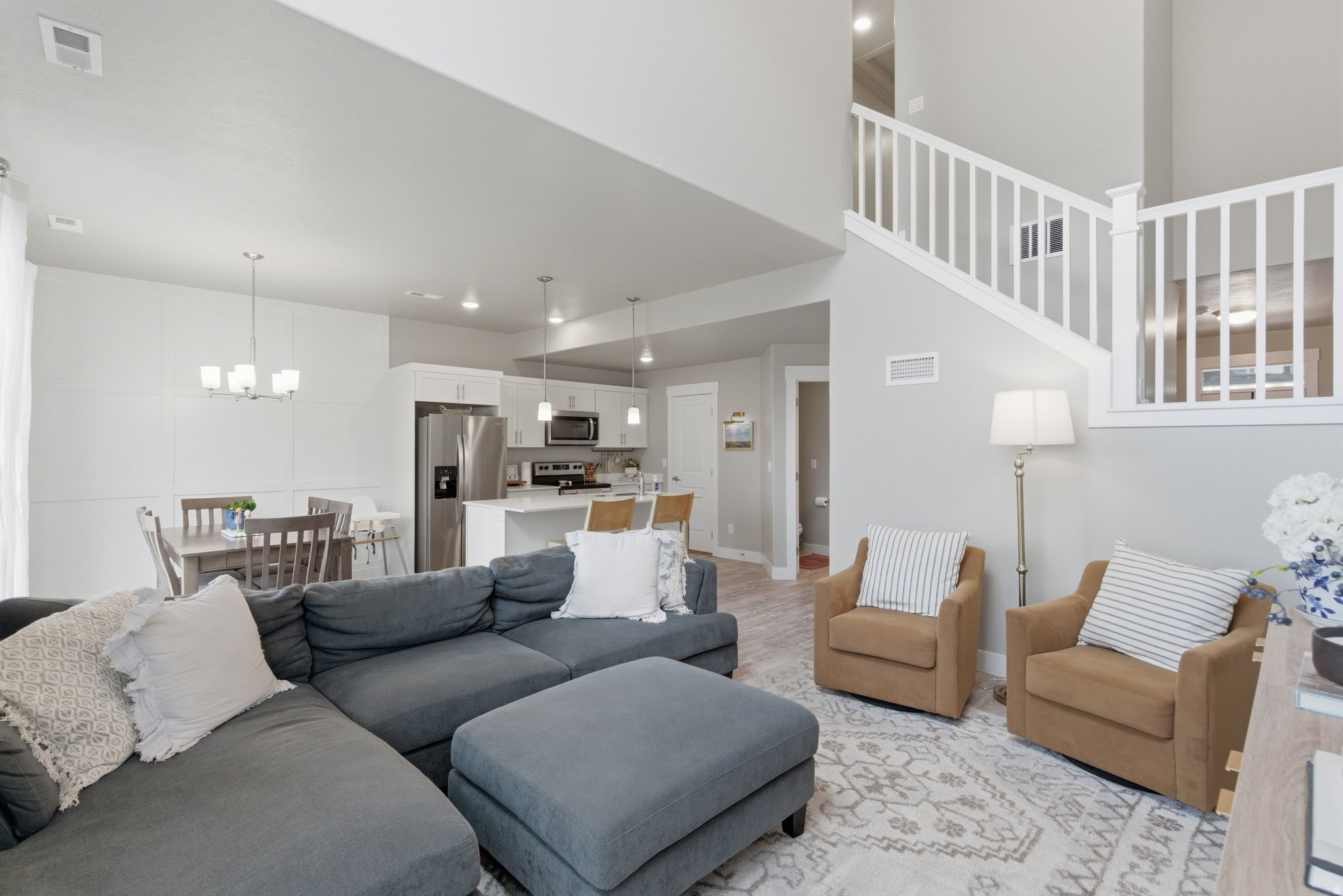 LAKEVIEW - Residential