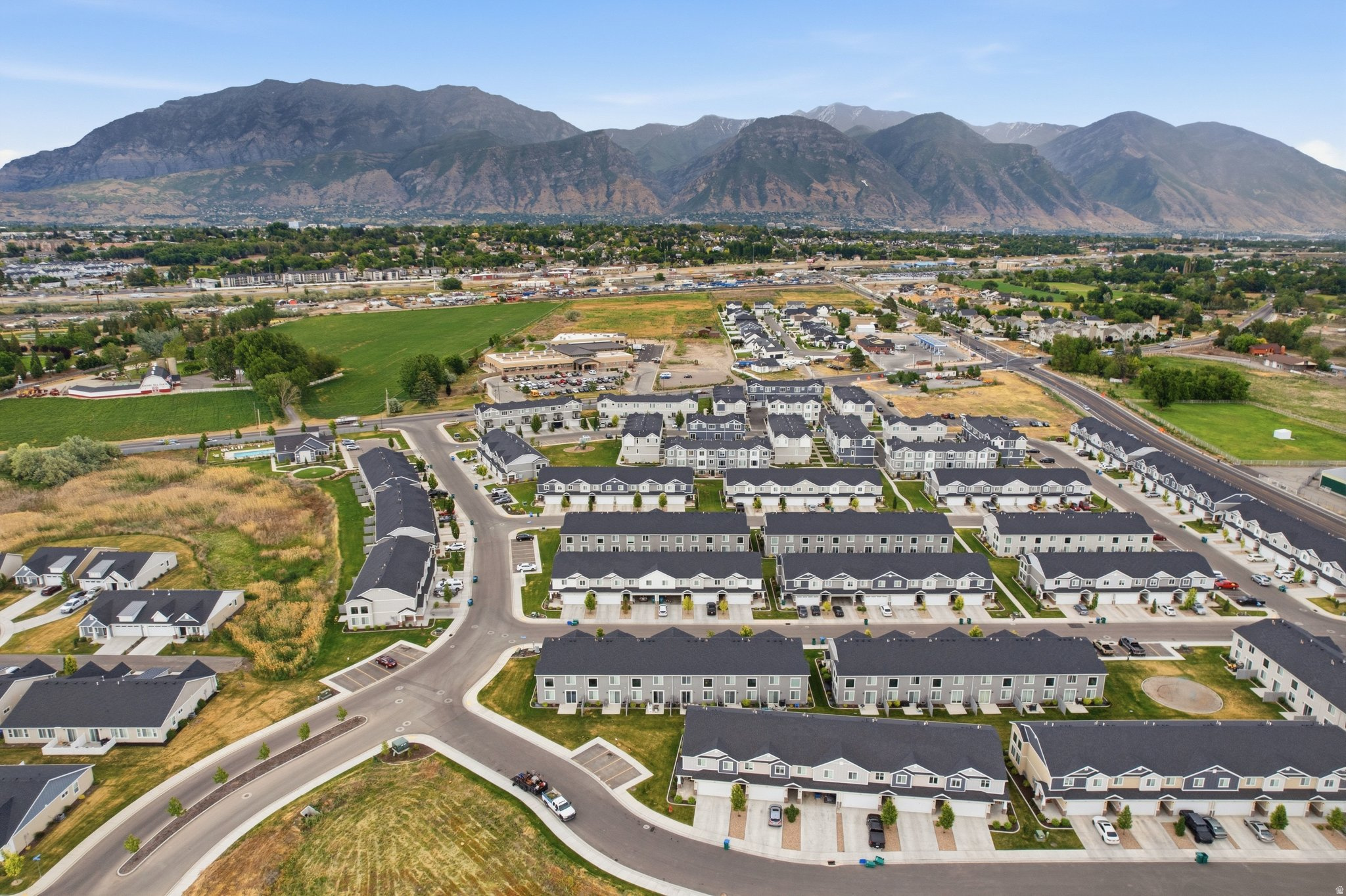 LAKEVIEW - Residential