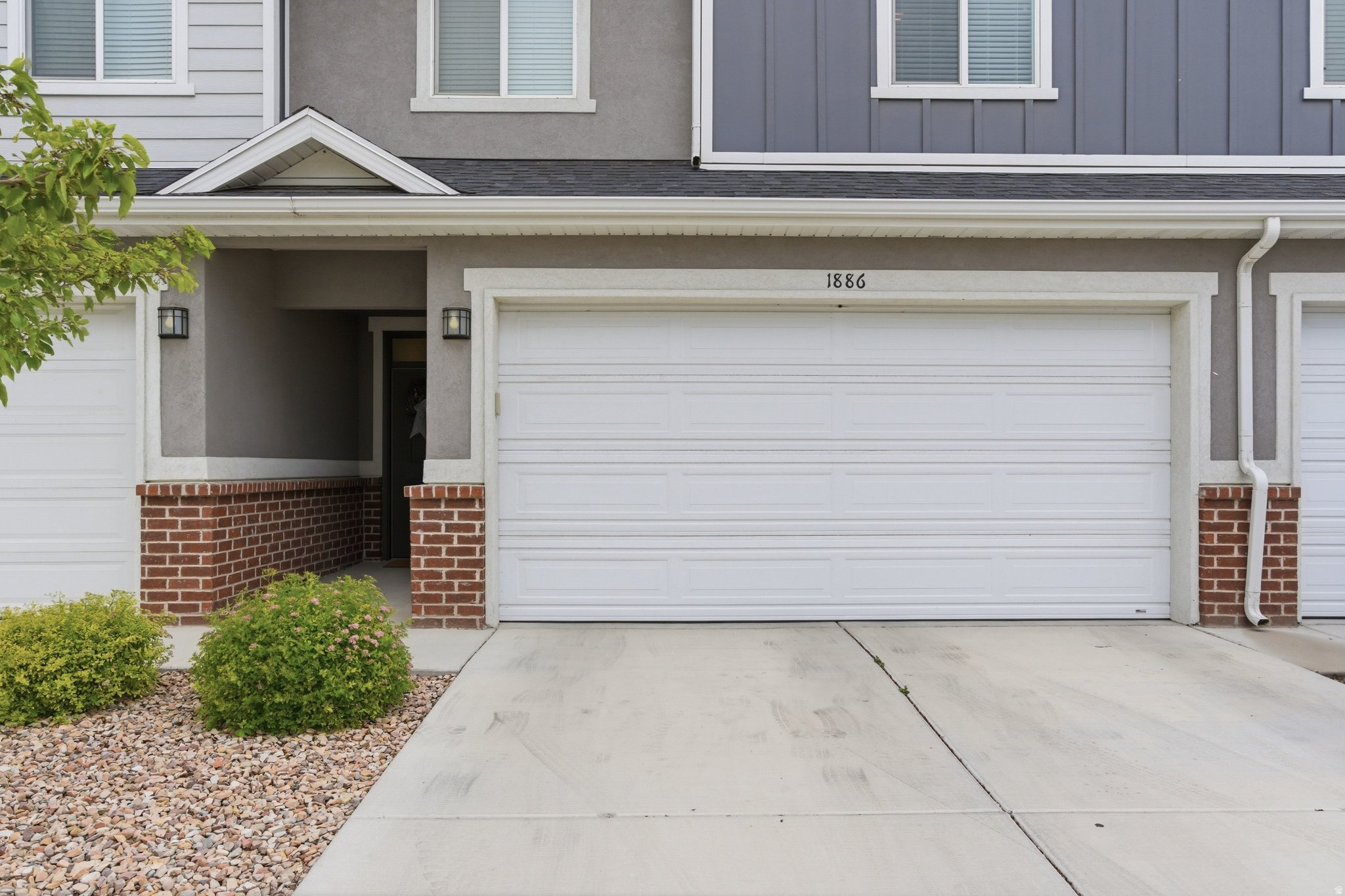 LAKEVIEW - Residential