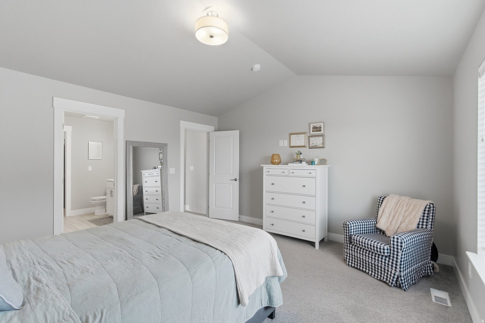 LAKEVIEW - Residential