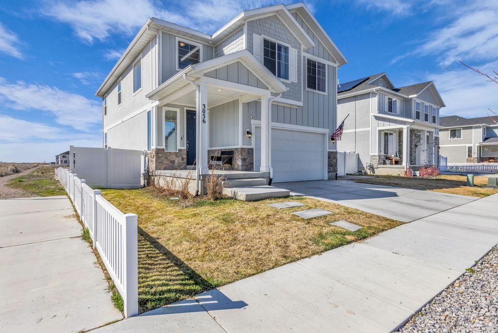 Photo of 3056 S 2725 W, Syracuse, UT 84075 (MLS # 2142687)
