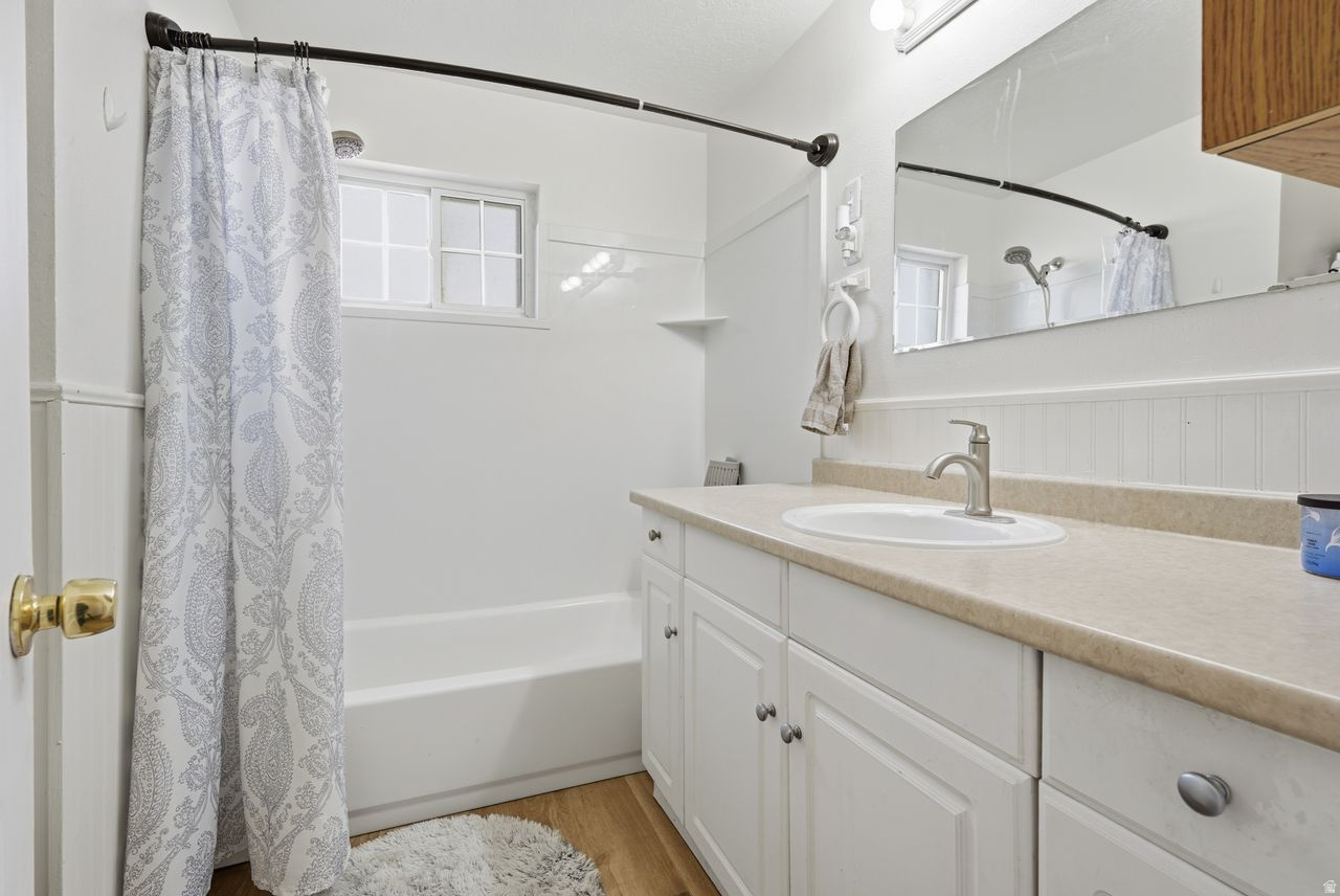 ALPINE GARDENS - Residential