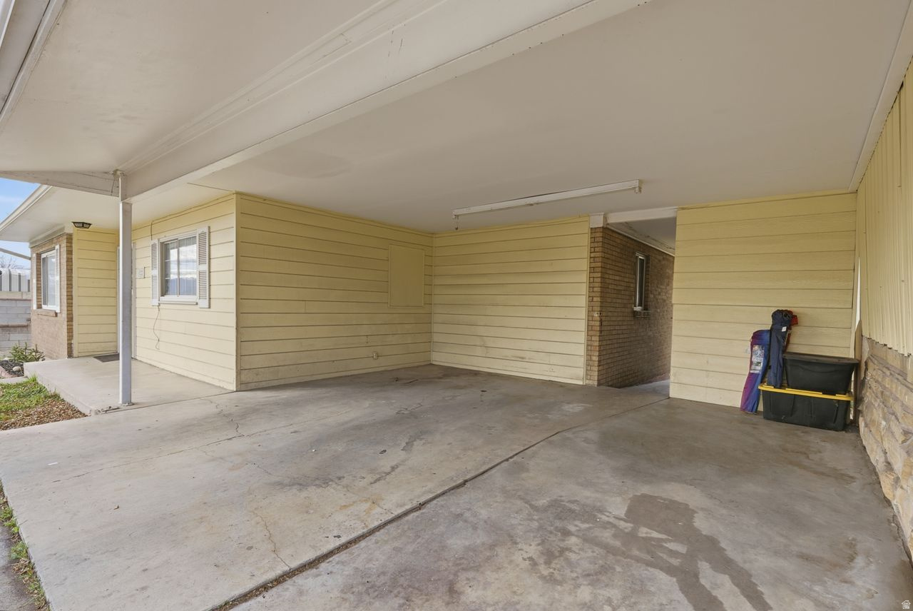 ALPINE GARDENS - Residential