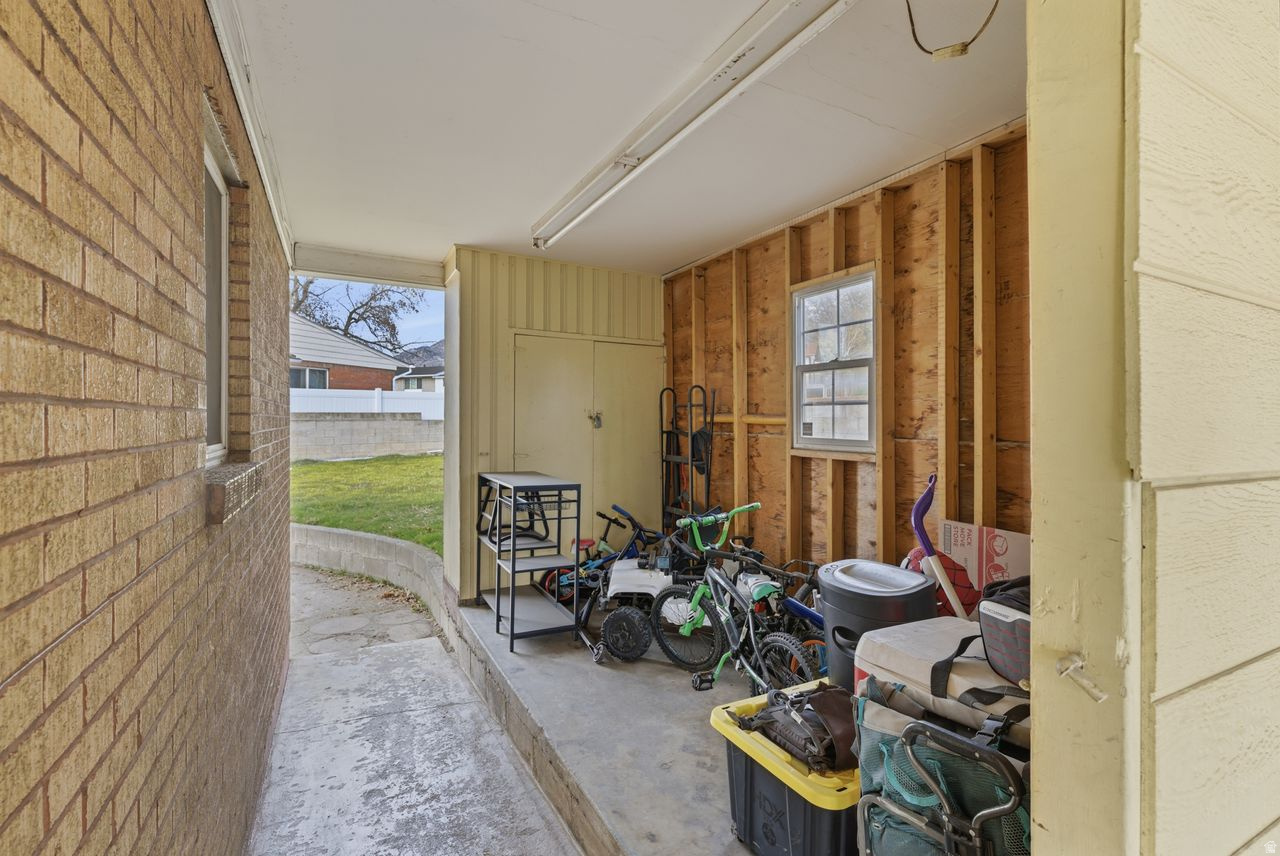 ALPINE GARDENS - Residential