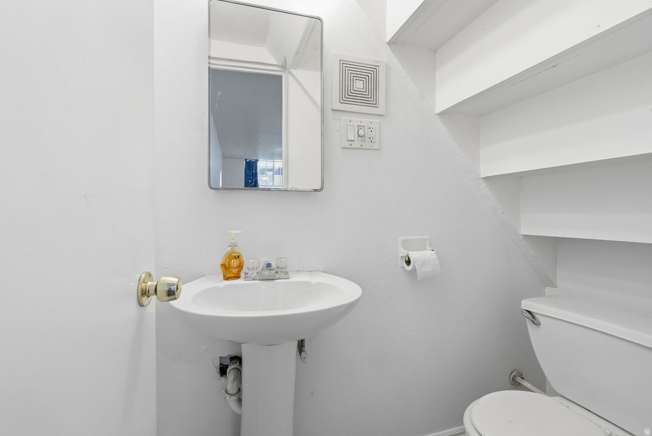 ALPINE GARDENS - Residential