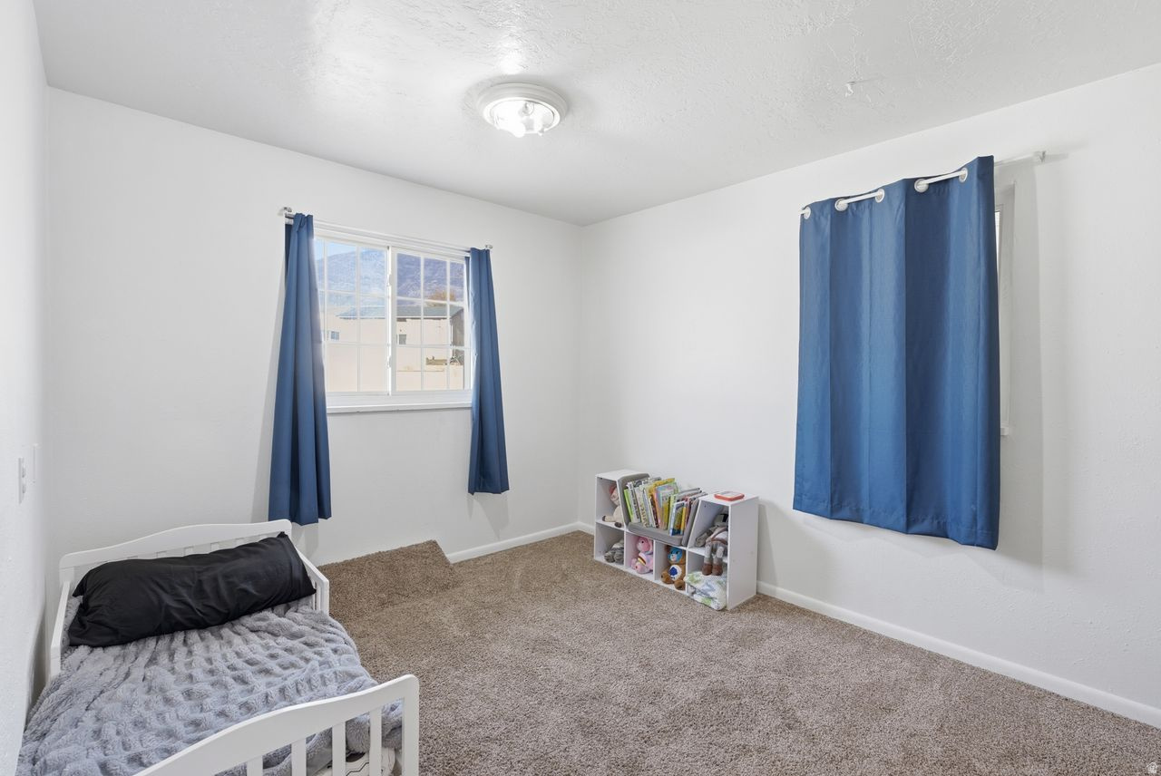 ALPINE GARDENS - Residential