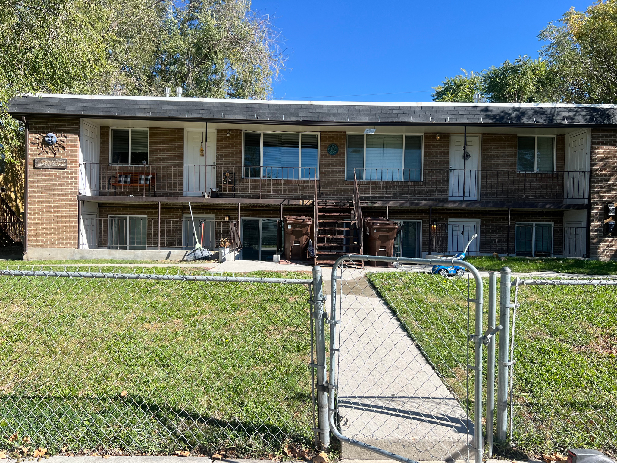 OAKLEY SUB - Residential Lease