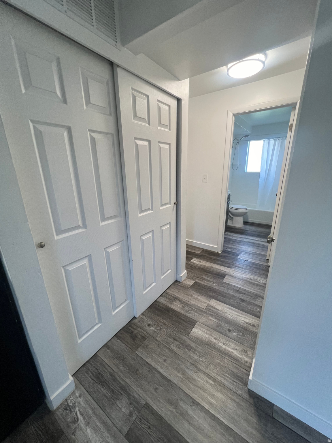 OAKLEY SUB - Residential Lease