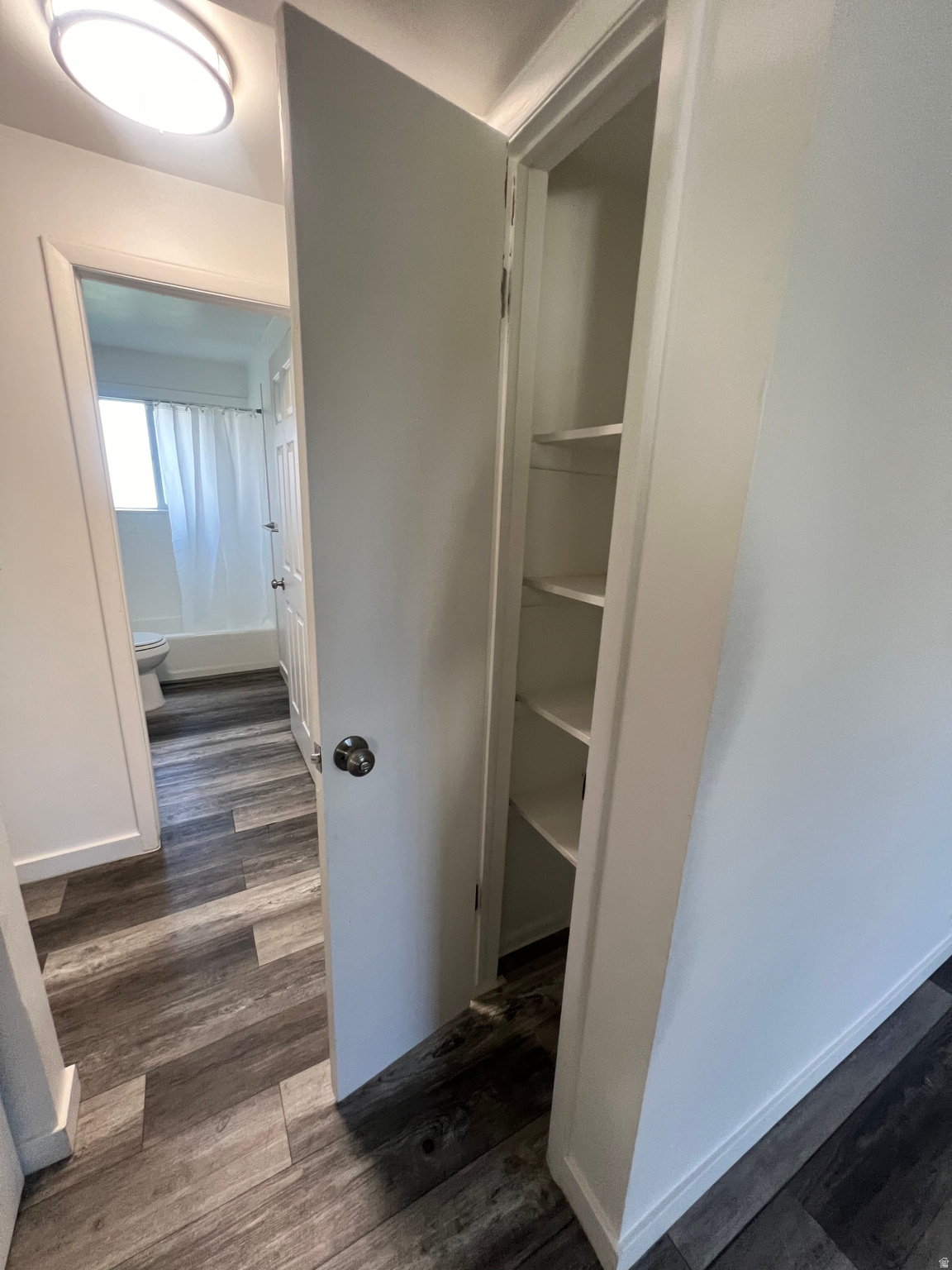 OAKLEY SUB - Residential Lease