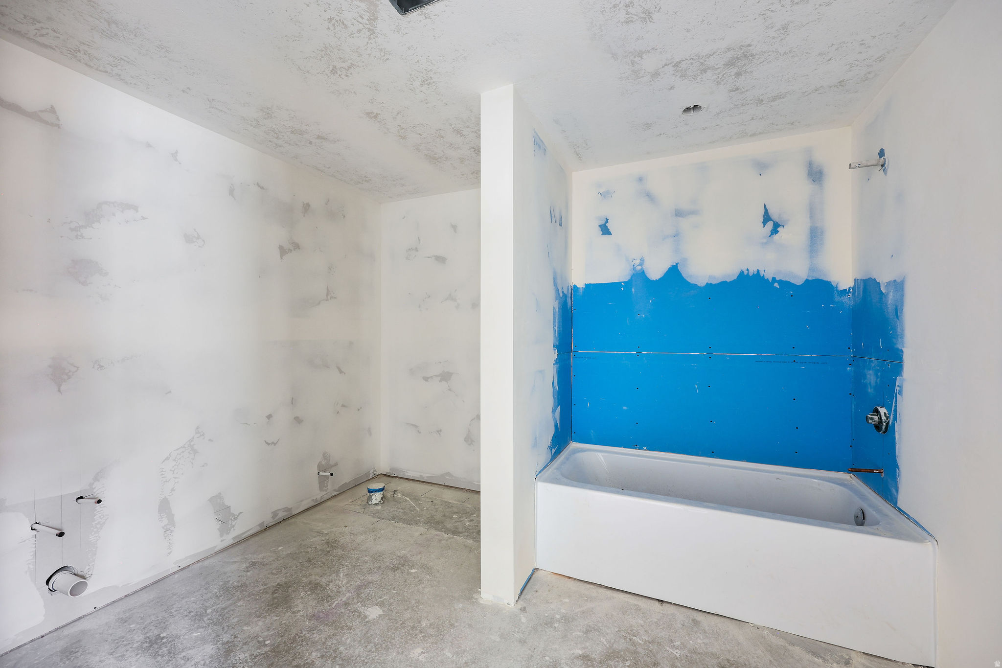 DAVIS CREEK ESTATES - Residential