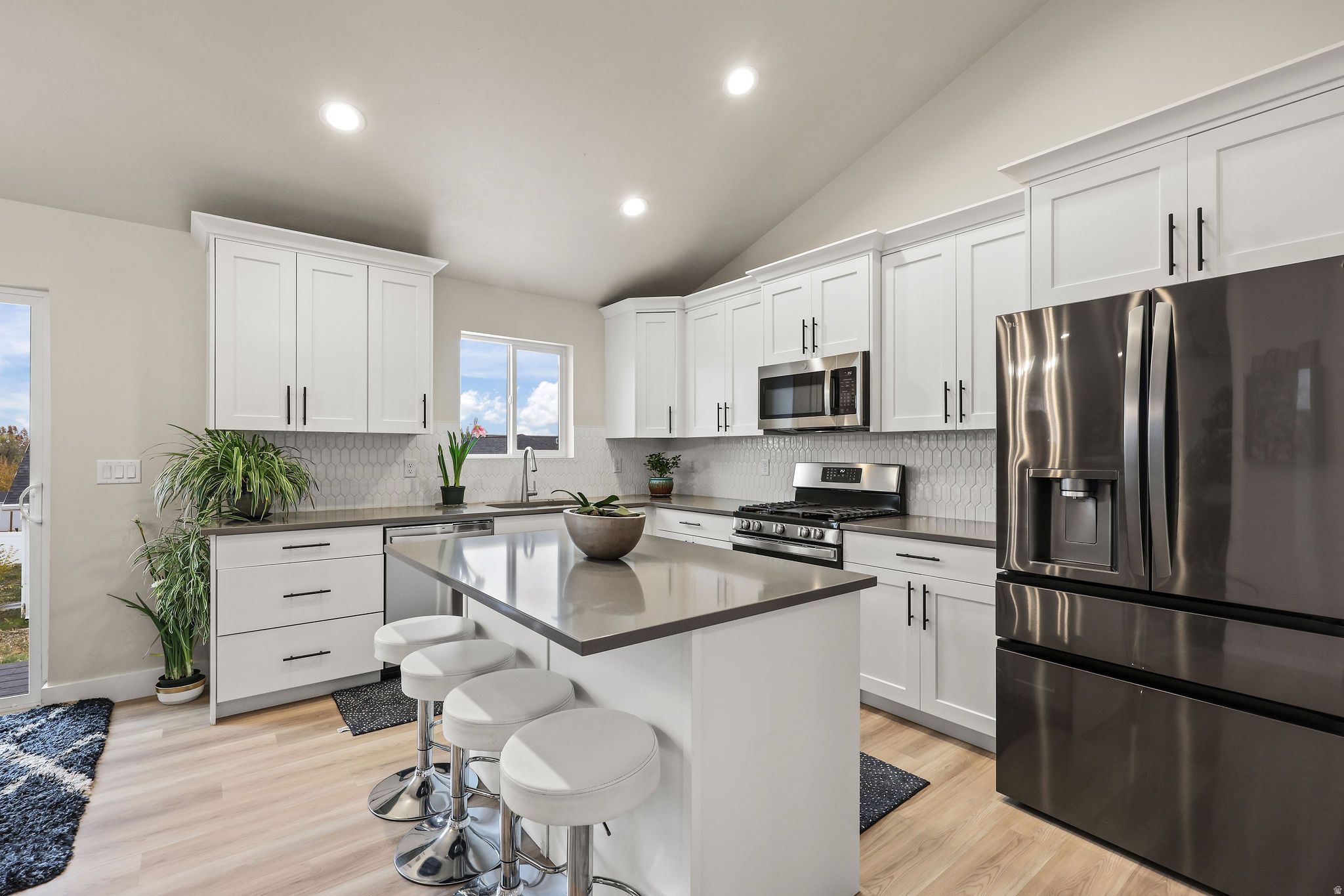 DAVIS CREEK ESTATES - Residential