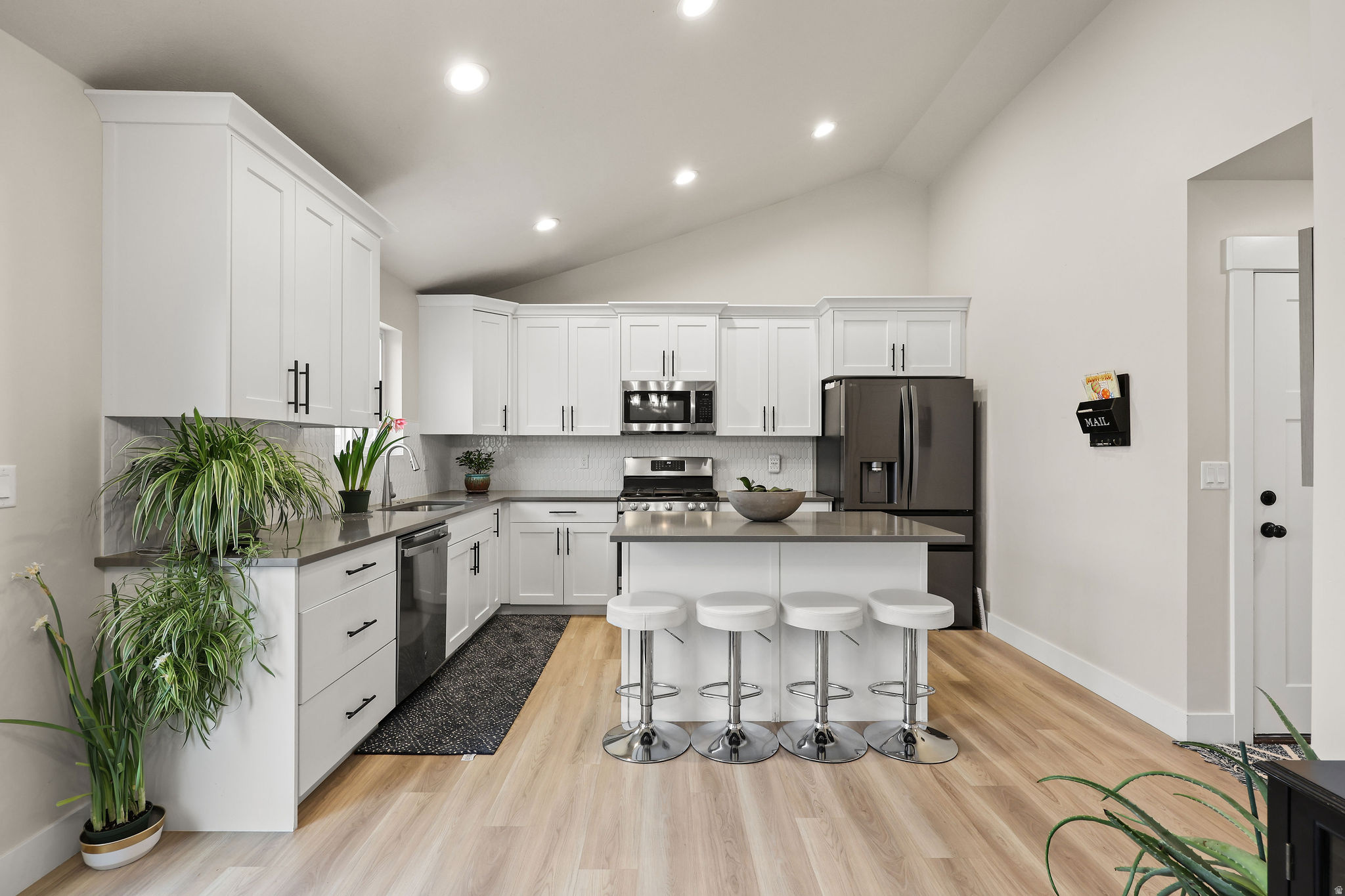 DAVIS CREEK ESTATES - Residential