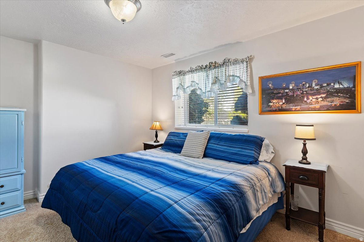 NORTH OAKS COVE - Residential