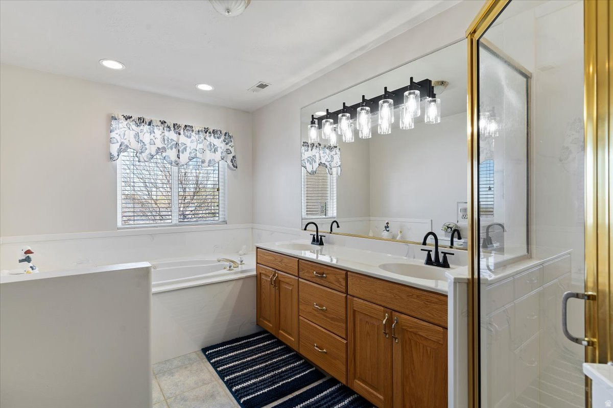 NORTH OAKS COVE - Residential