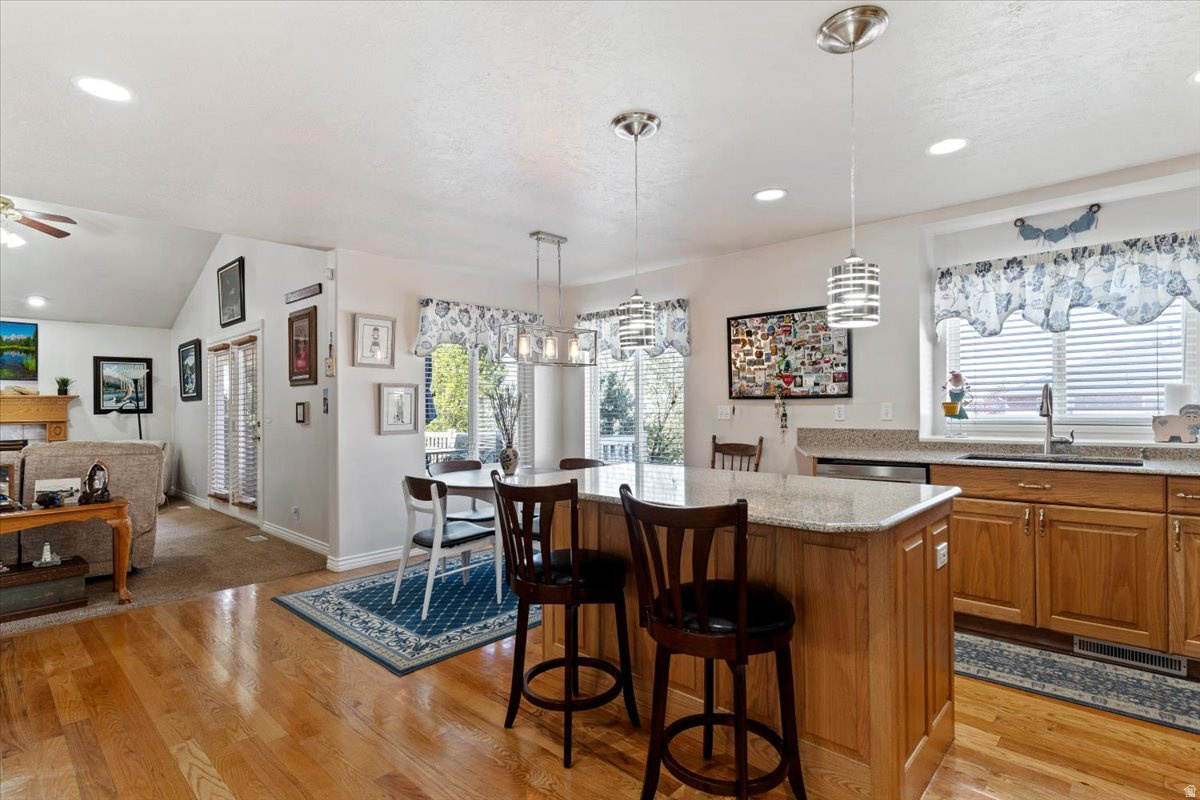 NORTH OAKS COVE - Residential