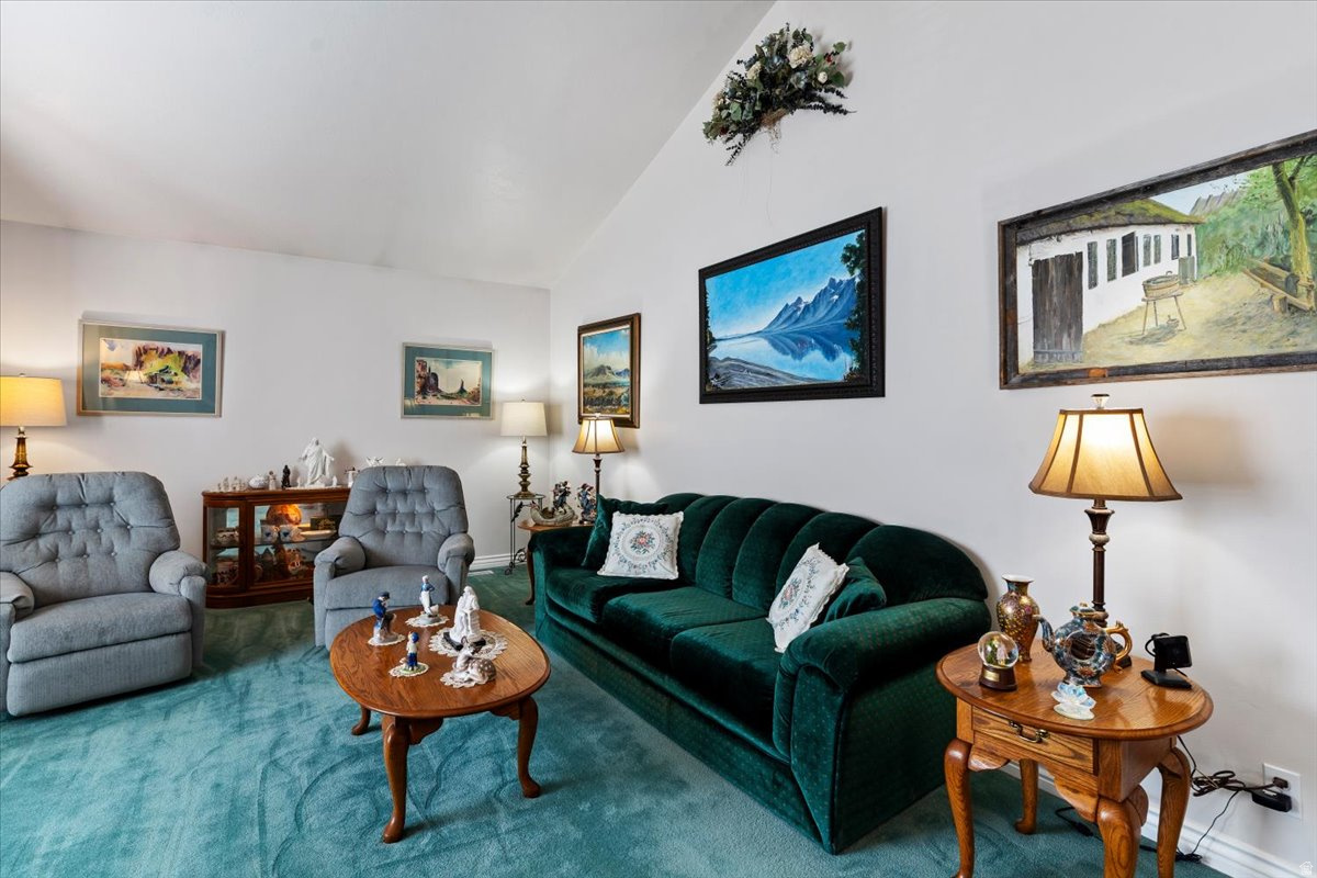 NORTH OAKS COVE - Residential