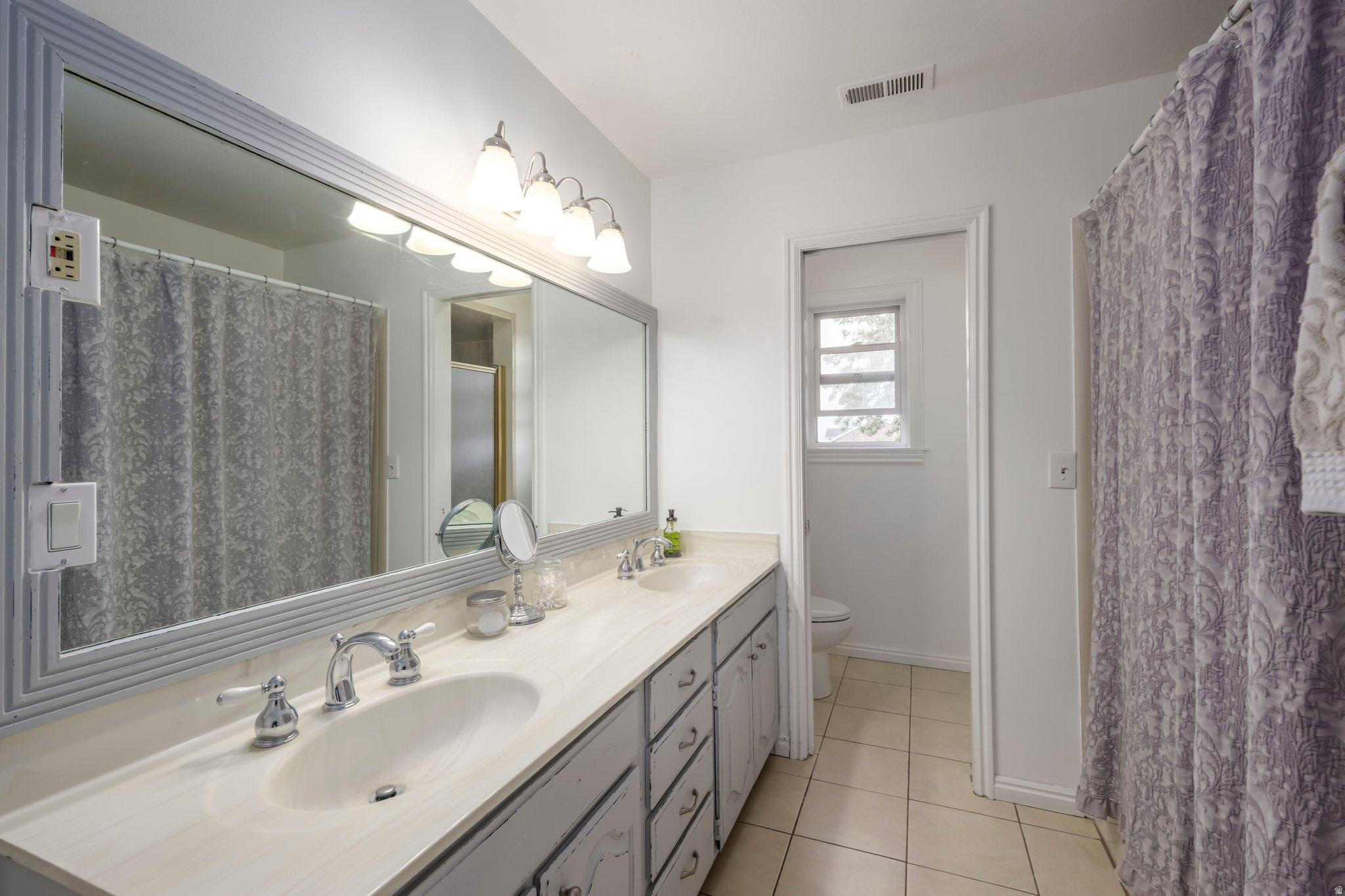 MOUNT MAJESTIC ACRES - Residential
