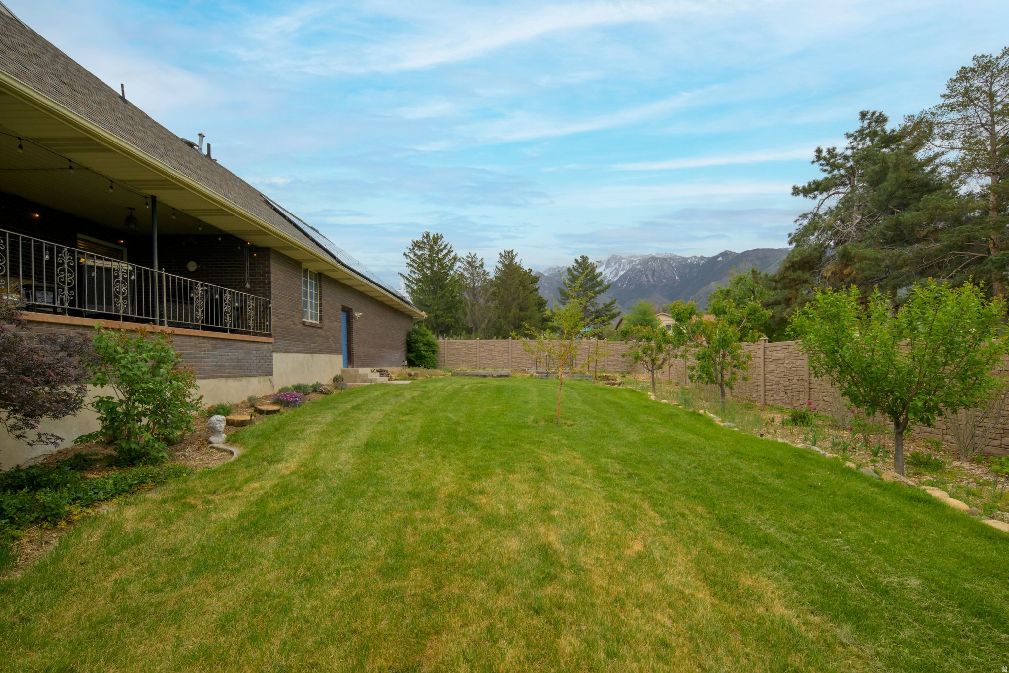 MOUNT MAJESTIC ACRES - Residential