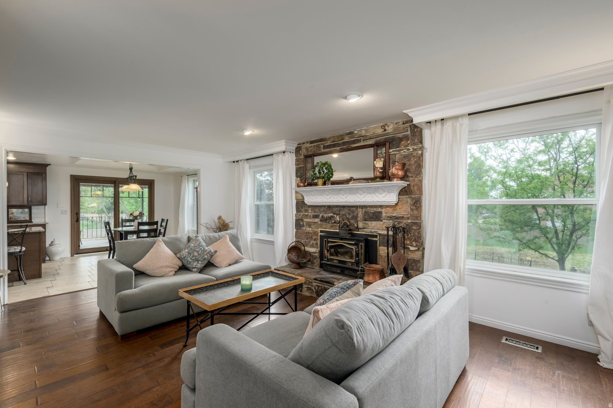 MOUNT MAJESTIC ACRES - Residential