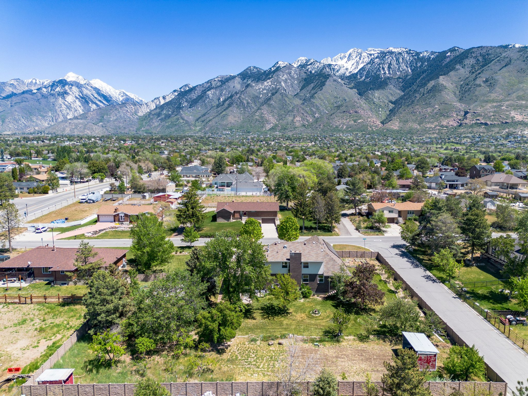 MOUNT MAJESTIC ACRES - Residential
