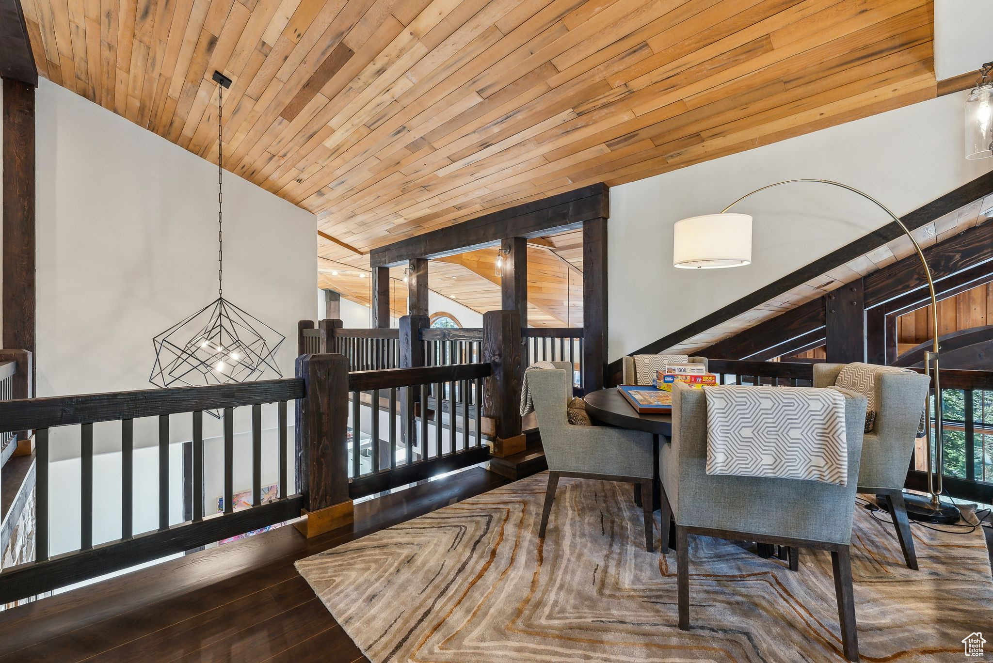 KNOLL ESTATES - Residential