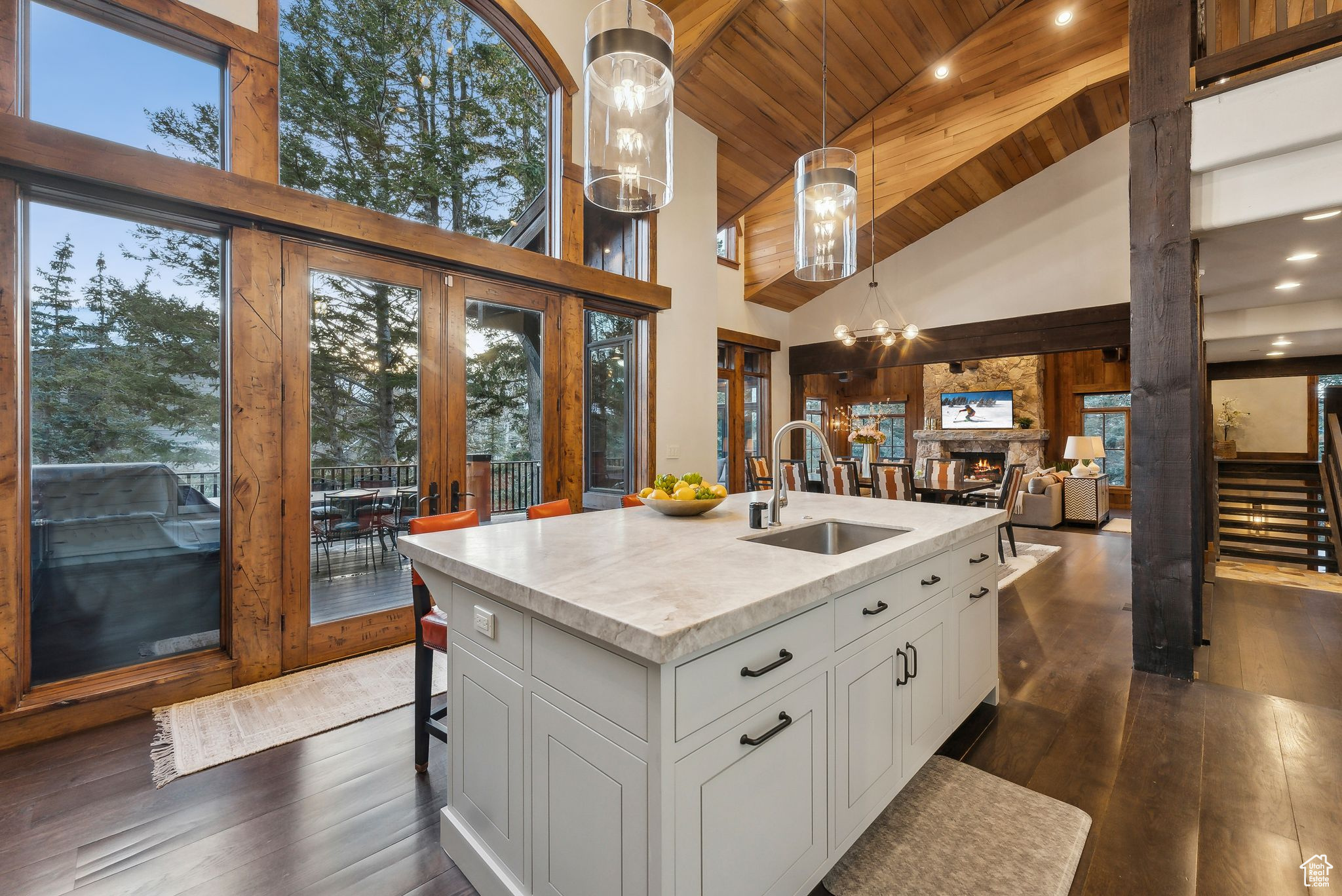 KNOLL ESTATES - Residential