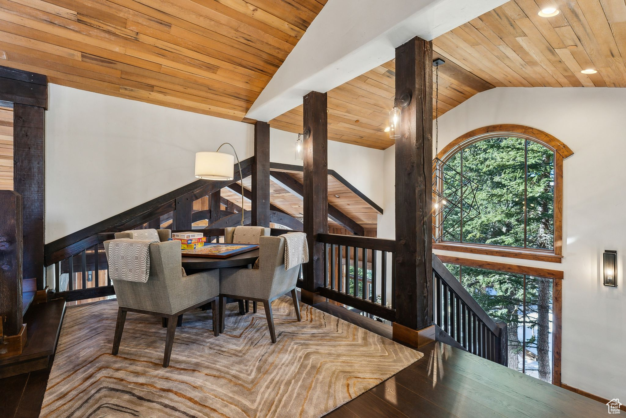 KNOLL ESTATES - Residential