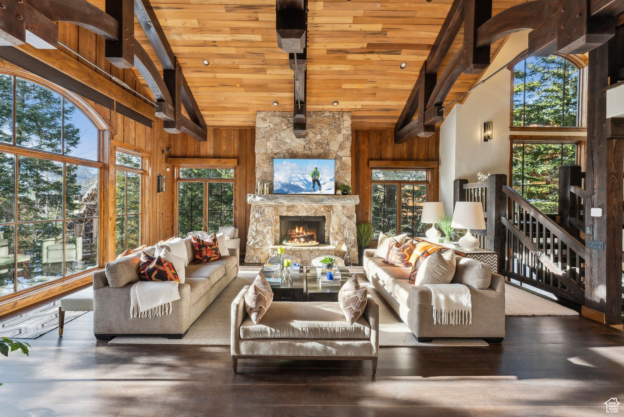 KNOLL ESTATES - Residential
