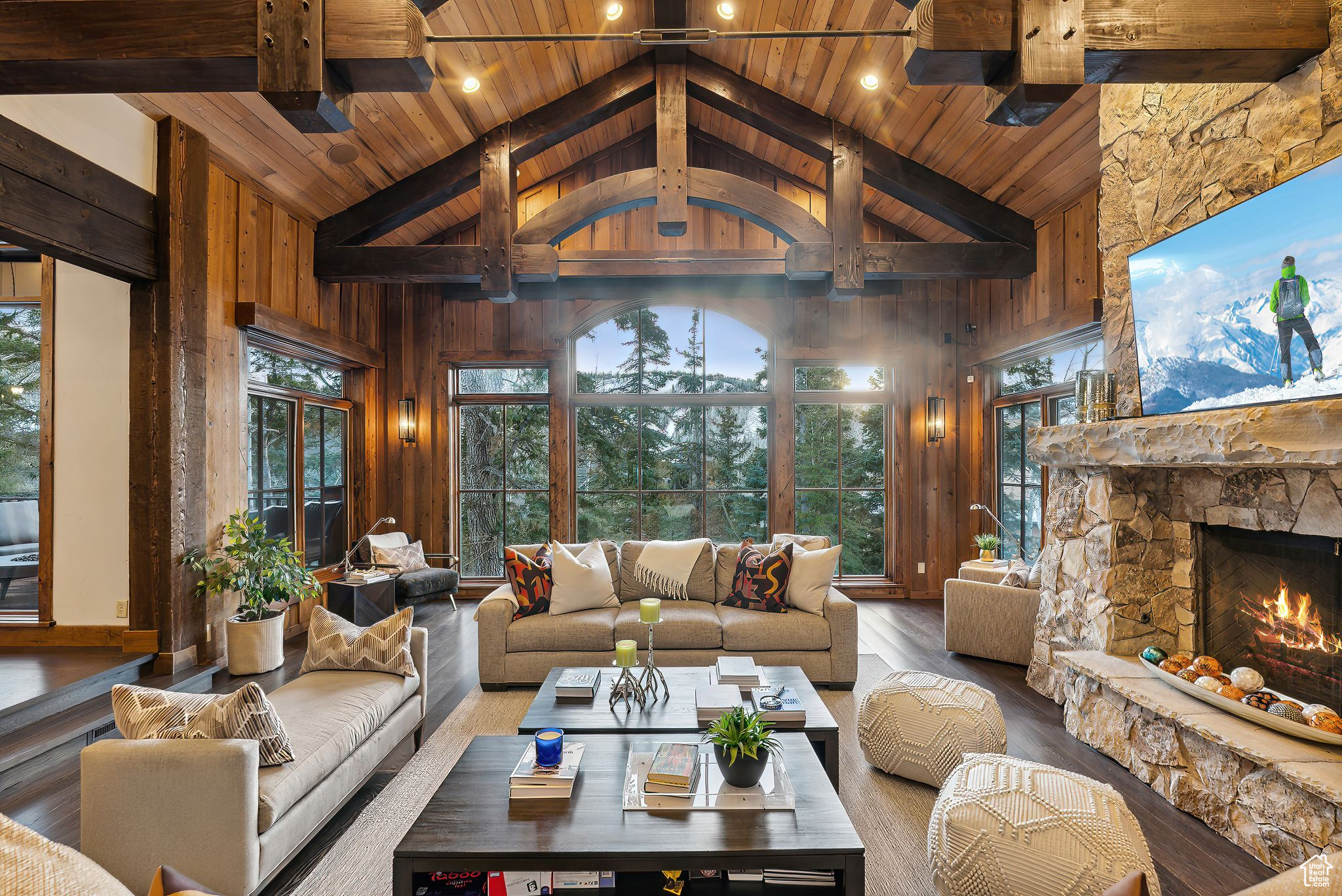 KNOLL ESTATES - Residential