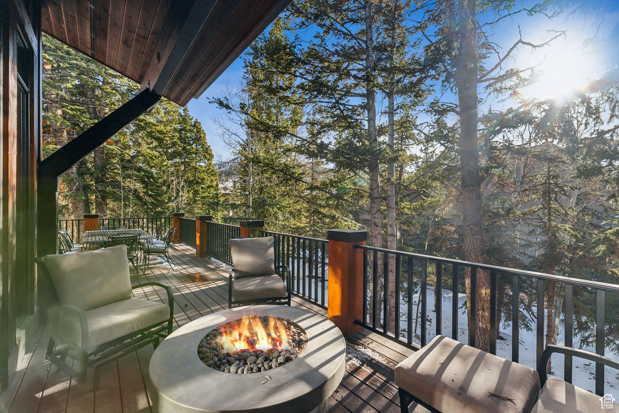 KNOLL ESTATES - Residential