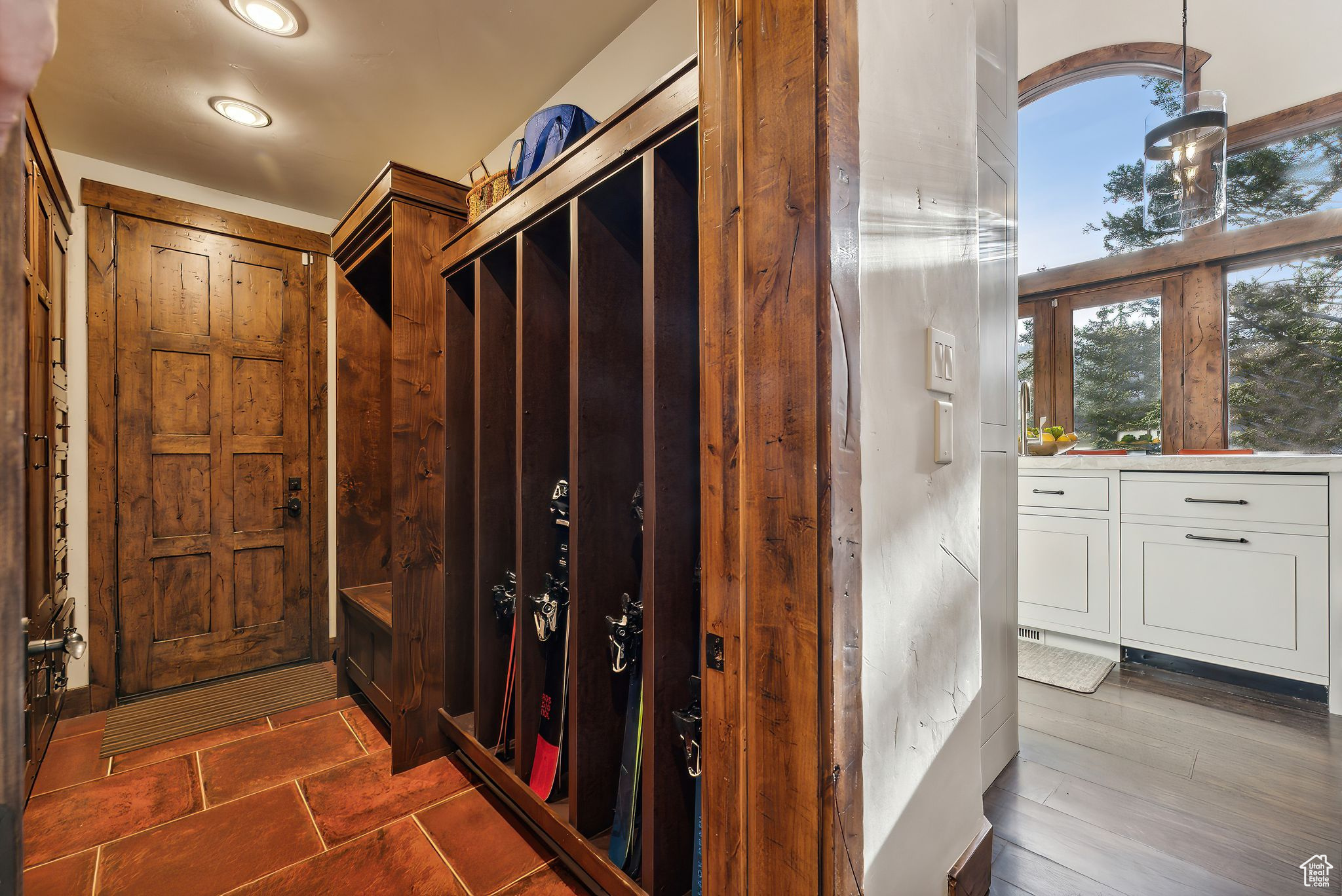 KNOLL ESTATES - Residential