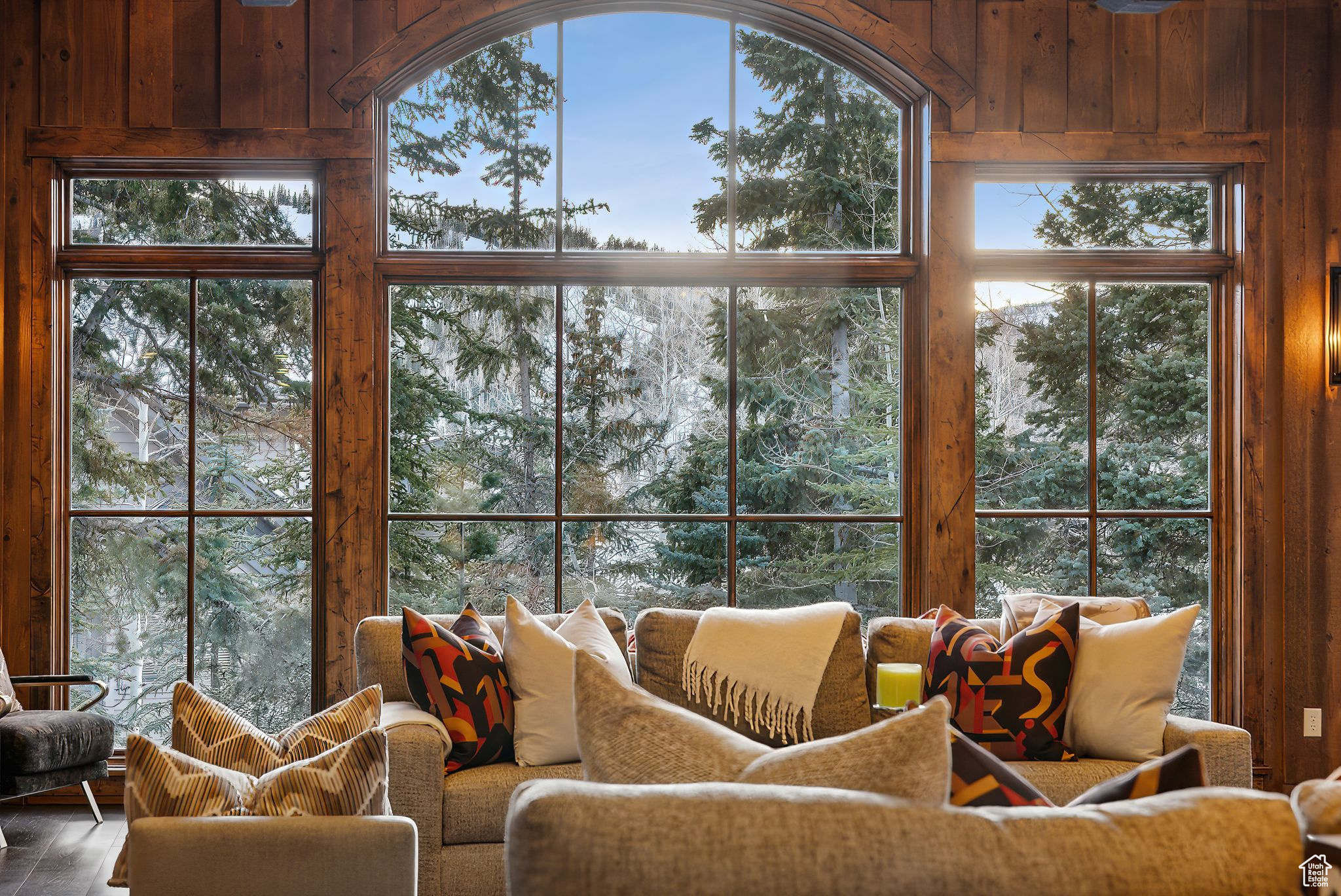 KNOLL ESTATES - Residential