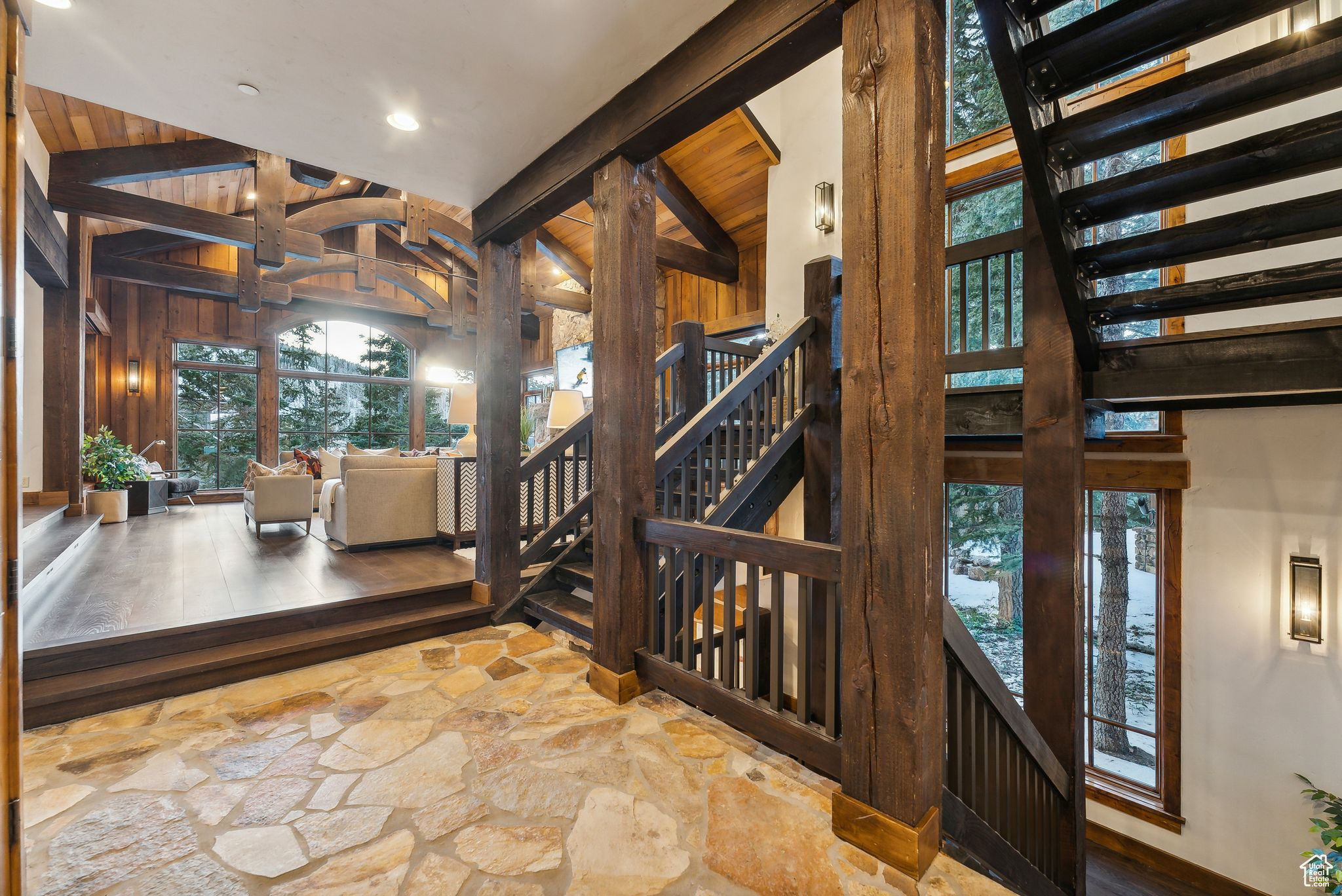 KNOLL ESTATES - Residential