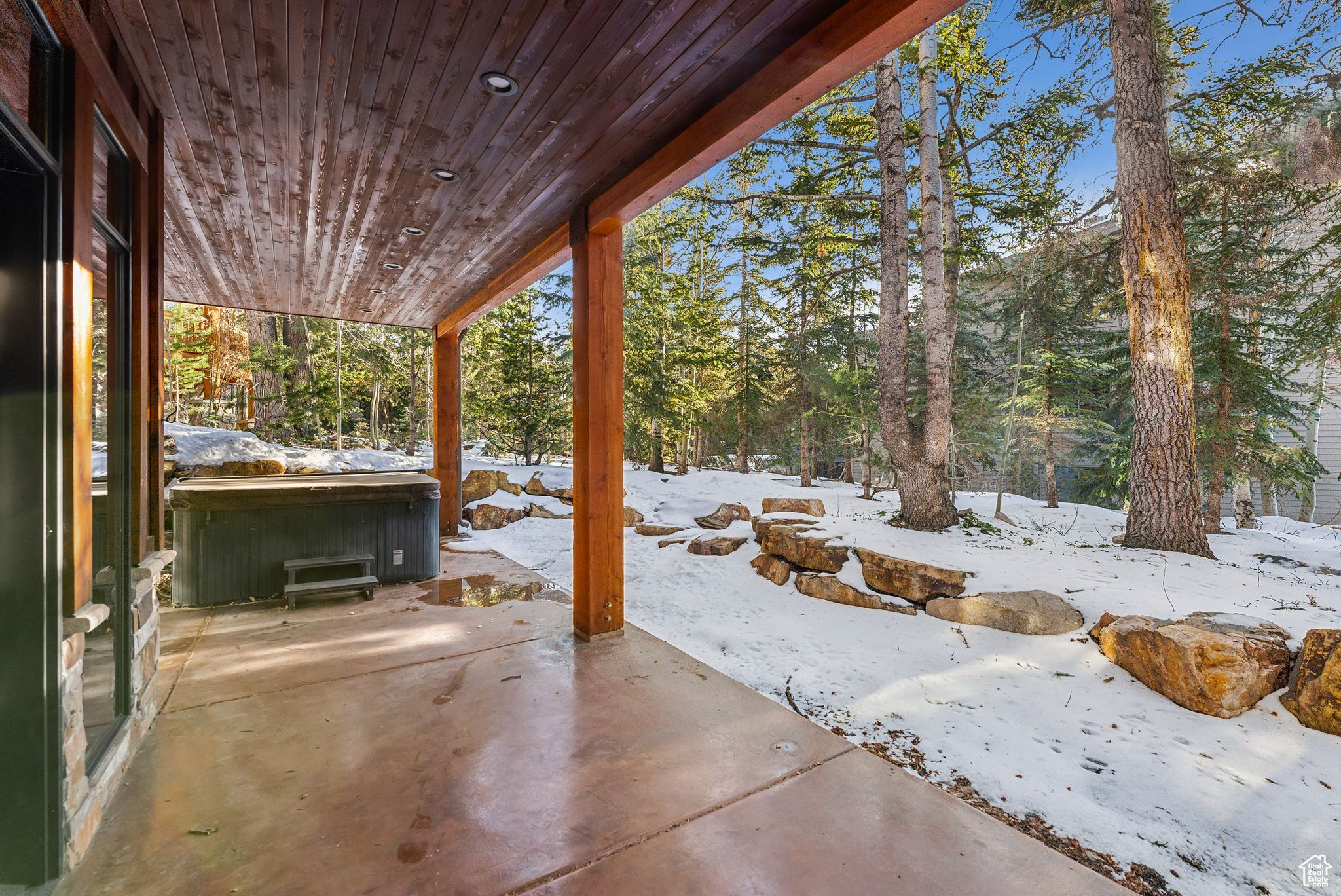 KNOLL ESTATES - Residential