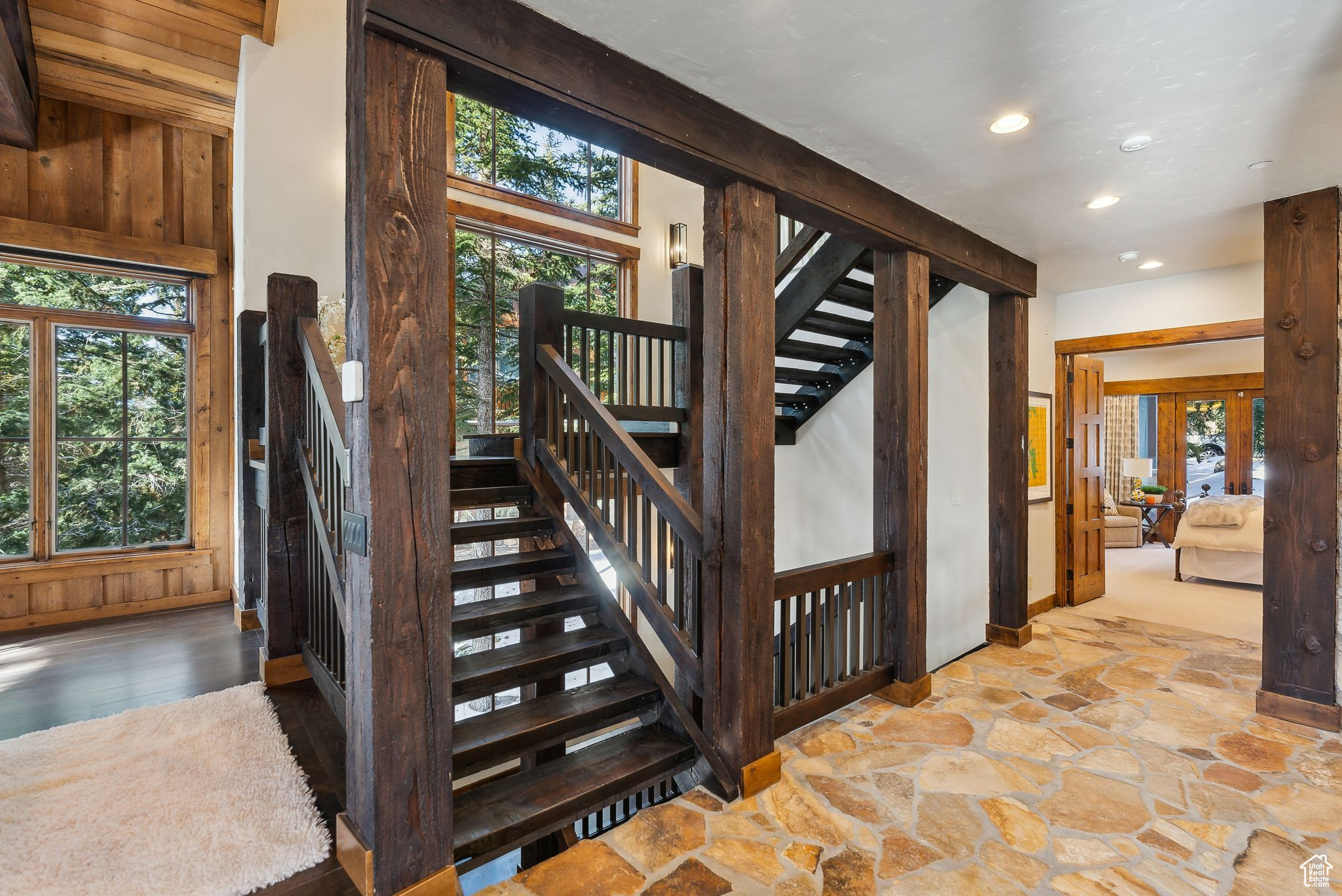 KNOLL ESTATES - Residential
