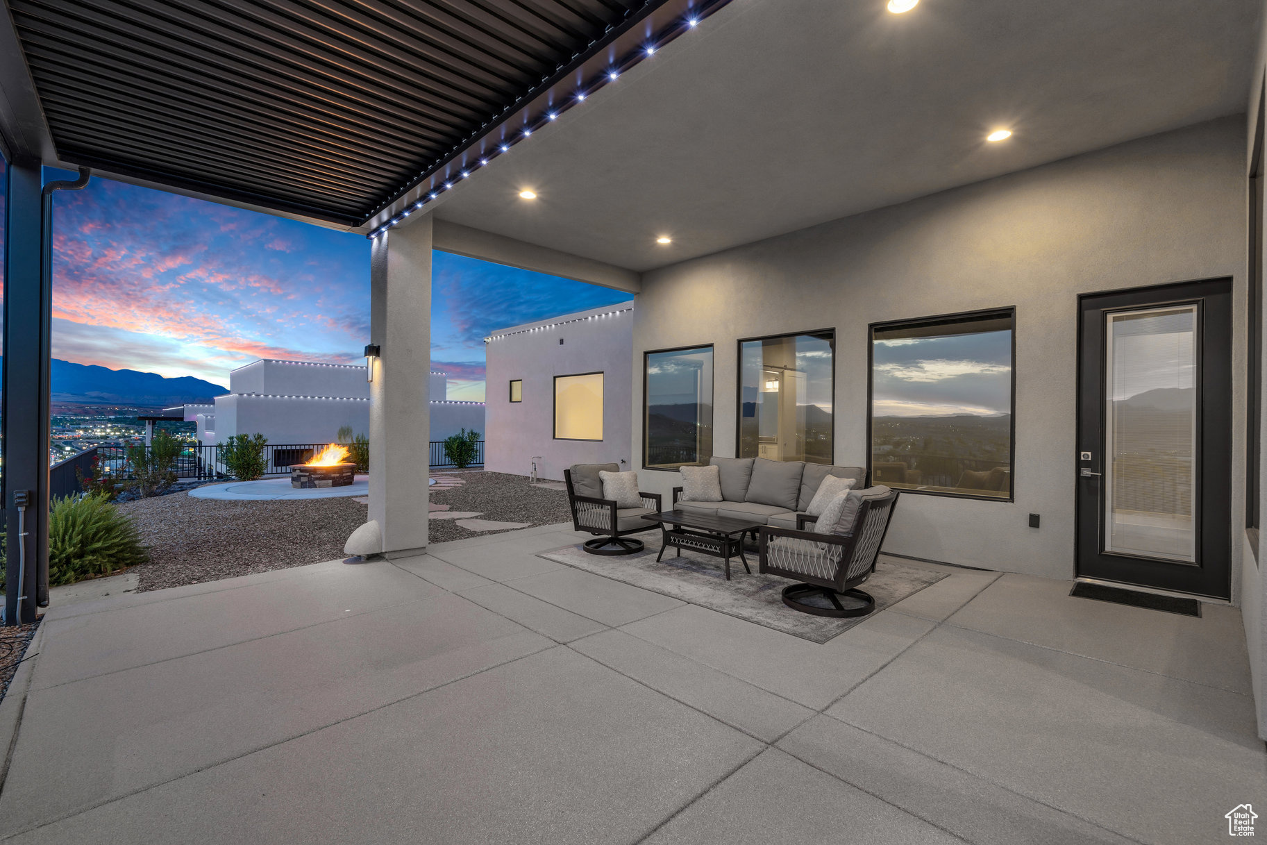 SOUTHGATE HILLS SUB PH 5 - Residential