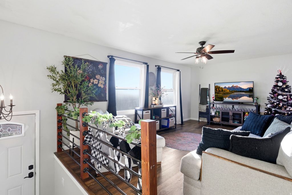 Photo of 1474 W 1200 N, Layton, UT 84041 (MLS # 2127199)