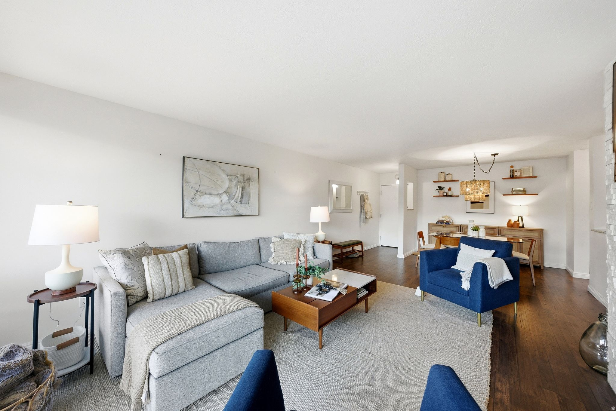 CANYON ROAD TOWERS - Residential