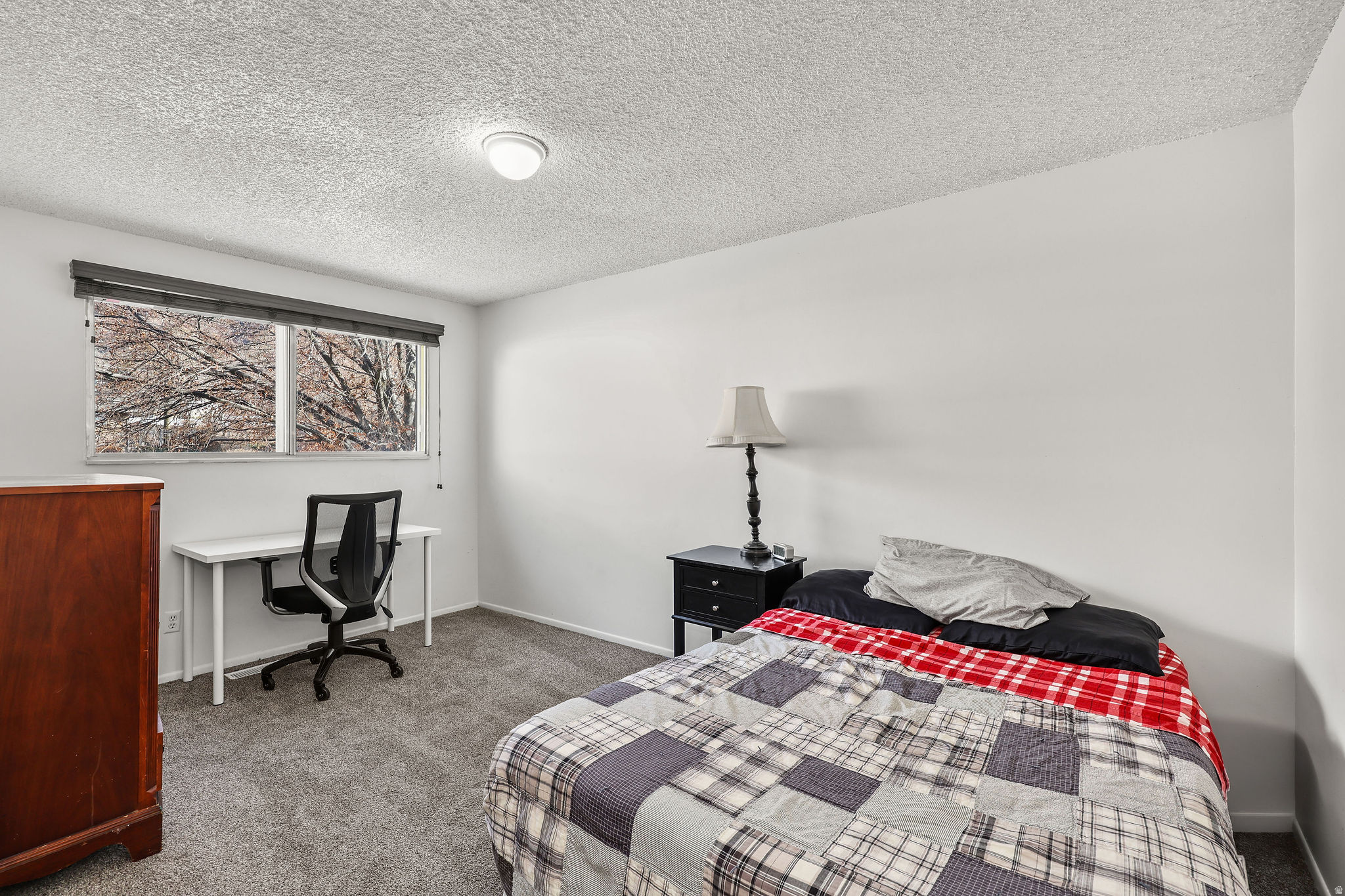 NORTHRIDGE - Residential